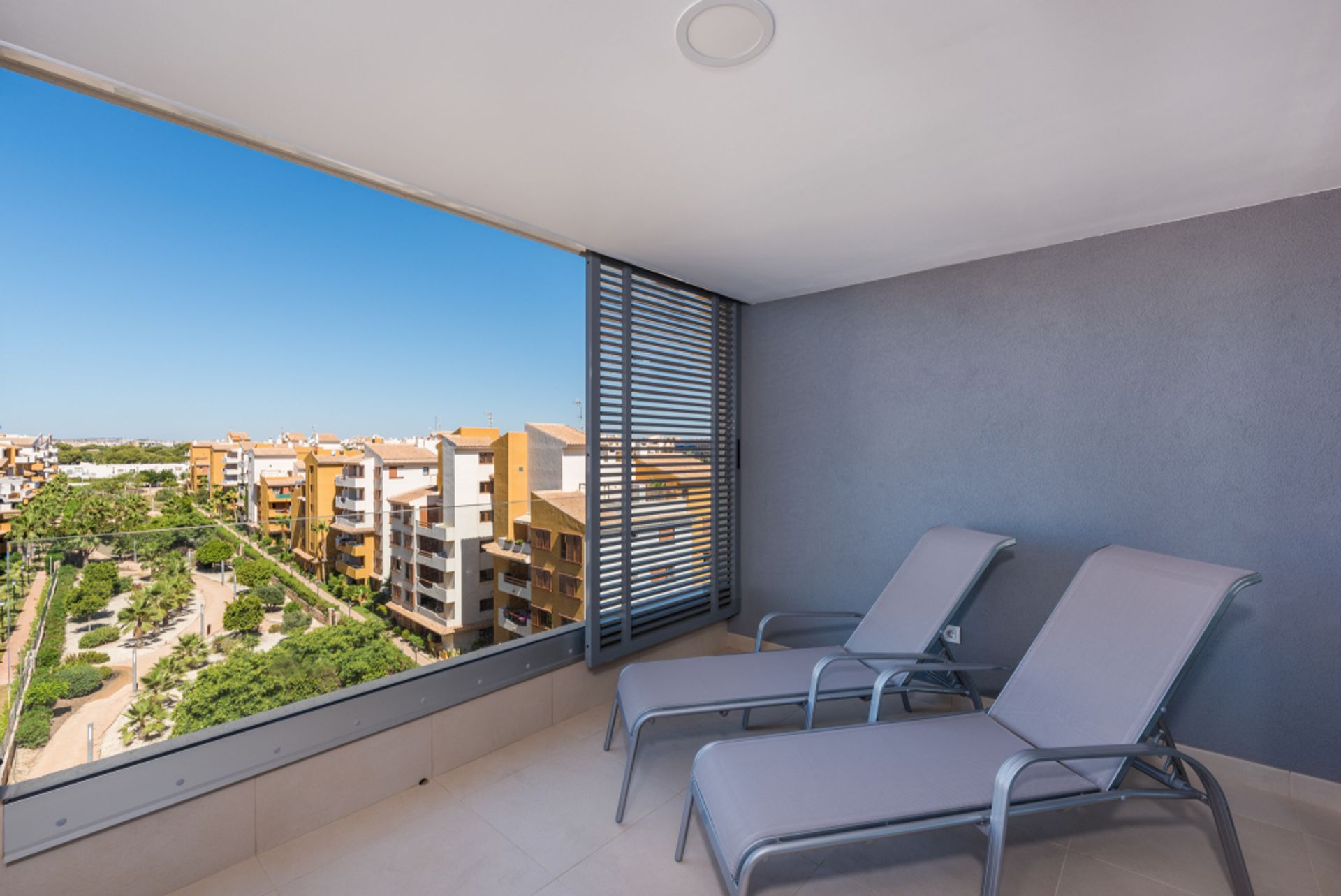 Condominium in Torrevieja, Comunidad Valenciana 11520479