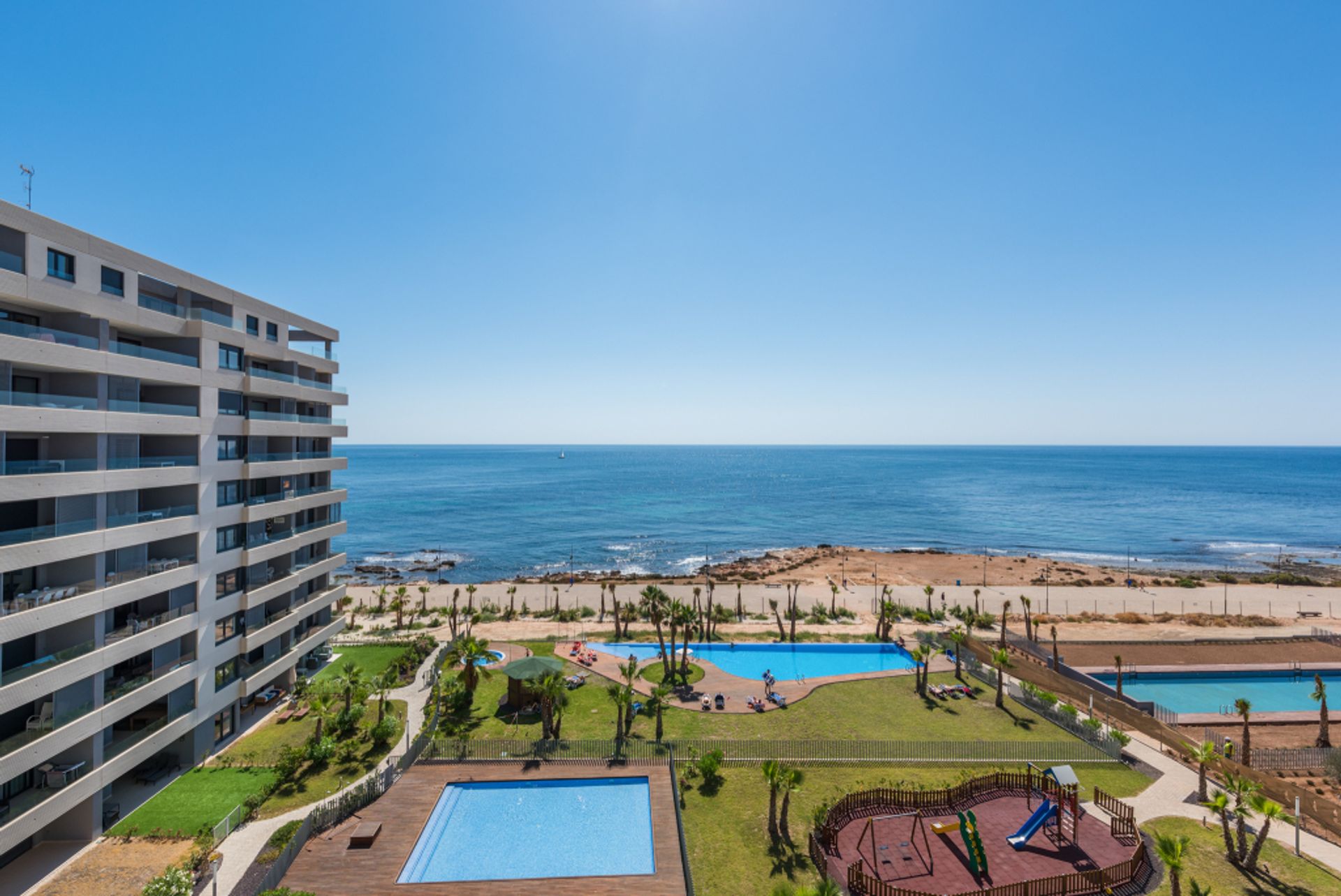 Condominium in Torrevieja, Comunidad Valenciana 11520479