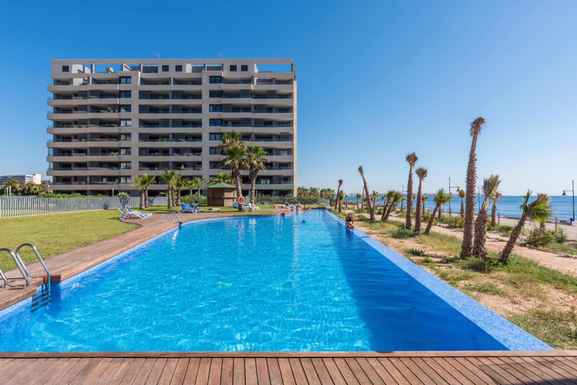 Condominium in Torrevieja, Comunidad Valenciana 11520479