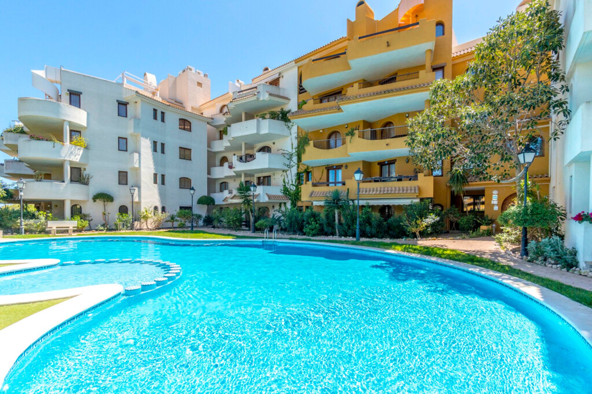 Condominio en Torrevieja, Comunidad Valenciana 11520493