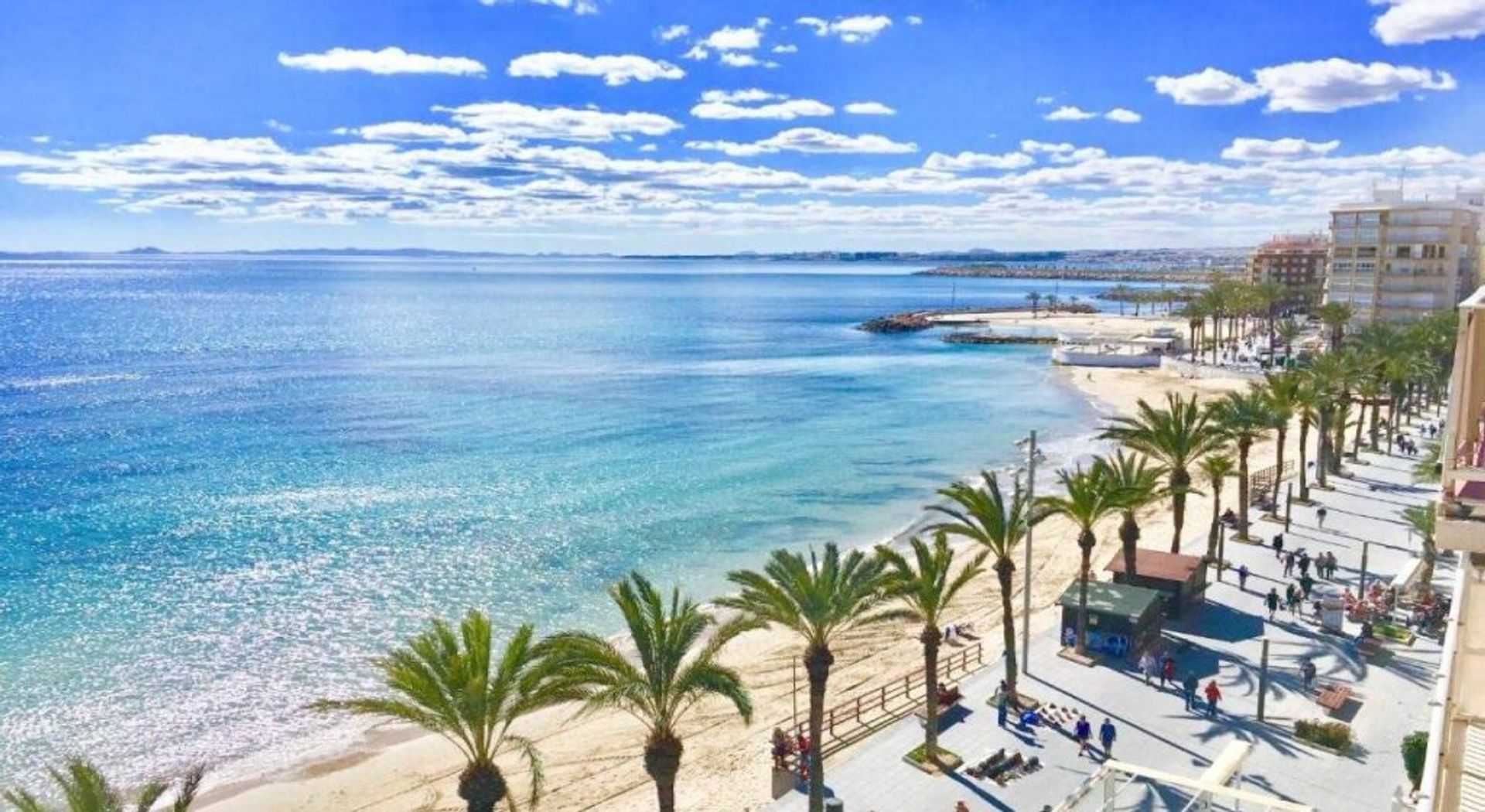 بيت في Torrevieja, Comunidad Valenciana 11520579