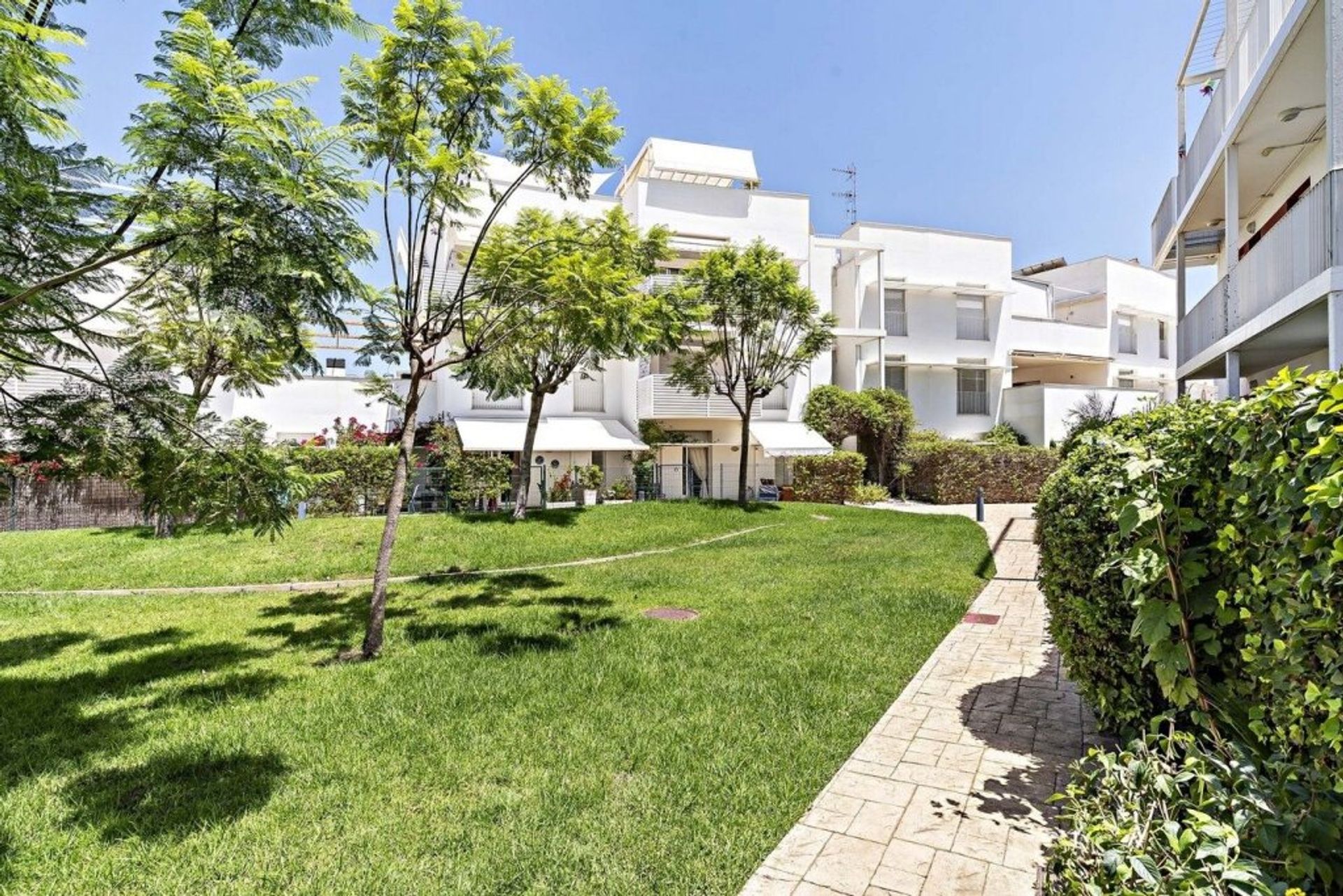 Condominium in Los Amarguillos, Andalusia 11520701