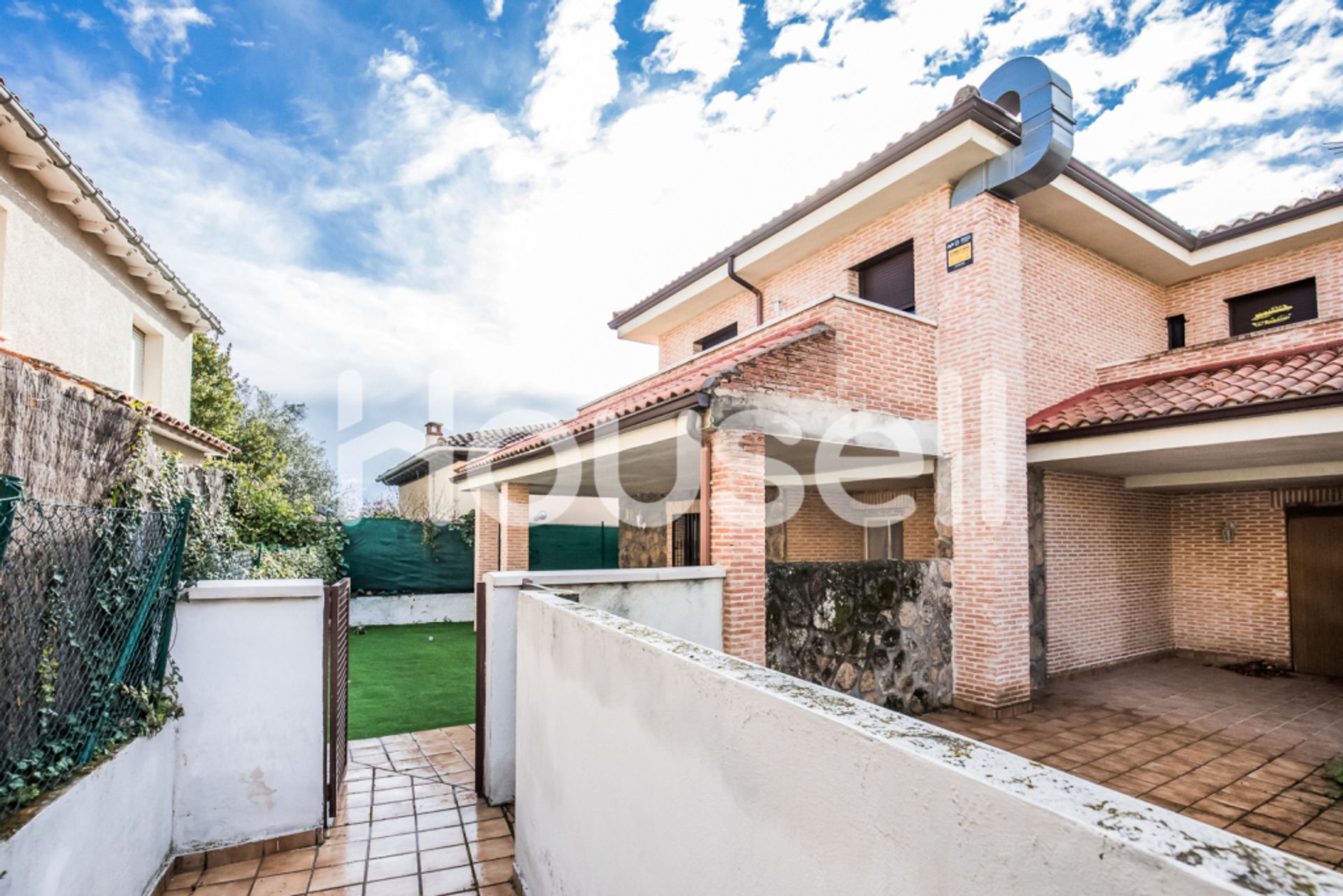 House in Piedralaves, Castilla y León 11521331