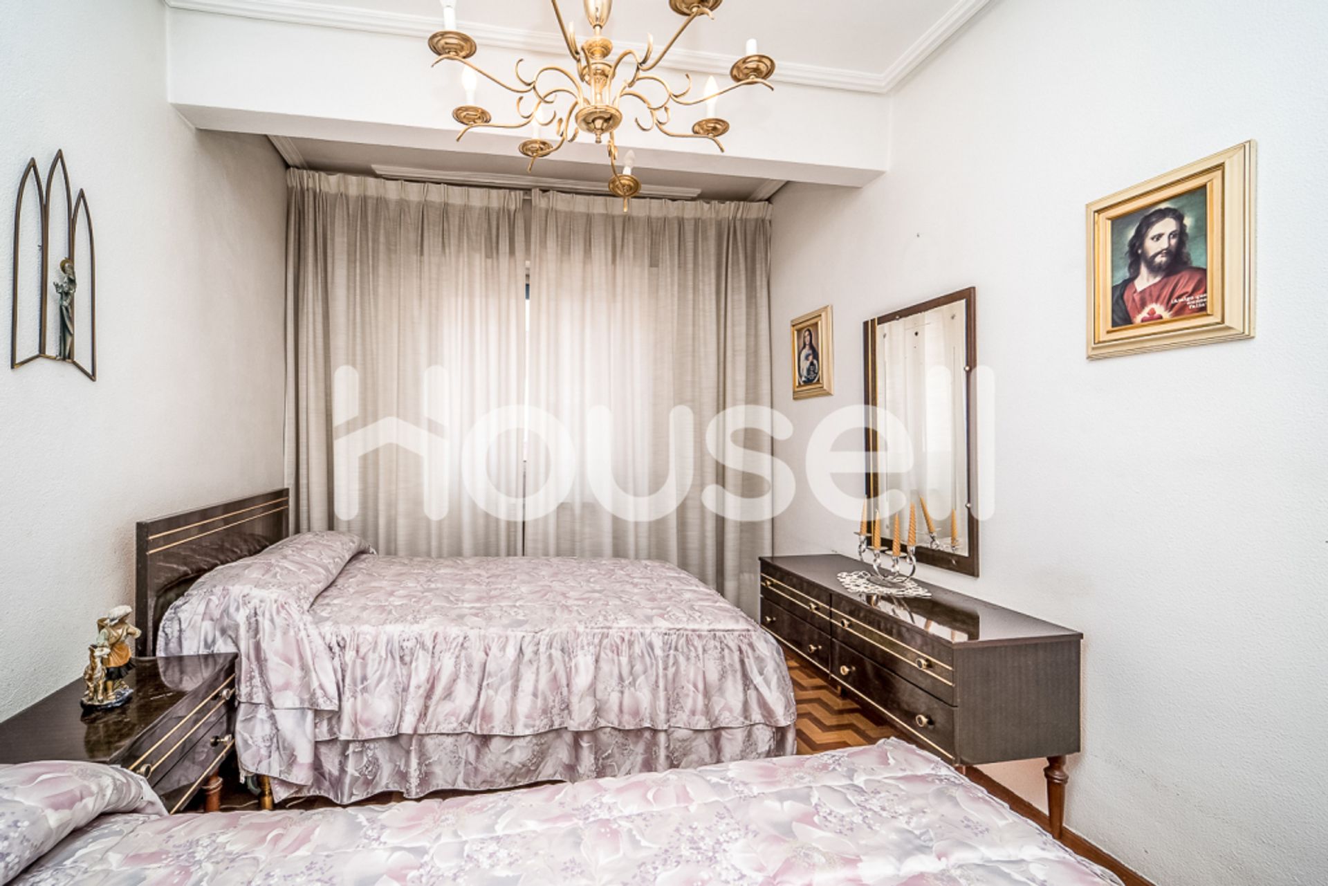 Condominium in Valladolid, Castille-Leon 11521539