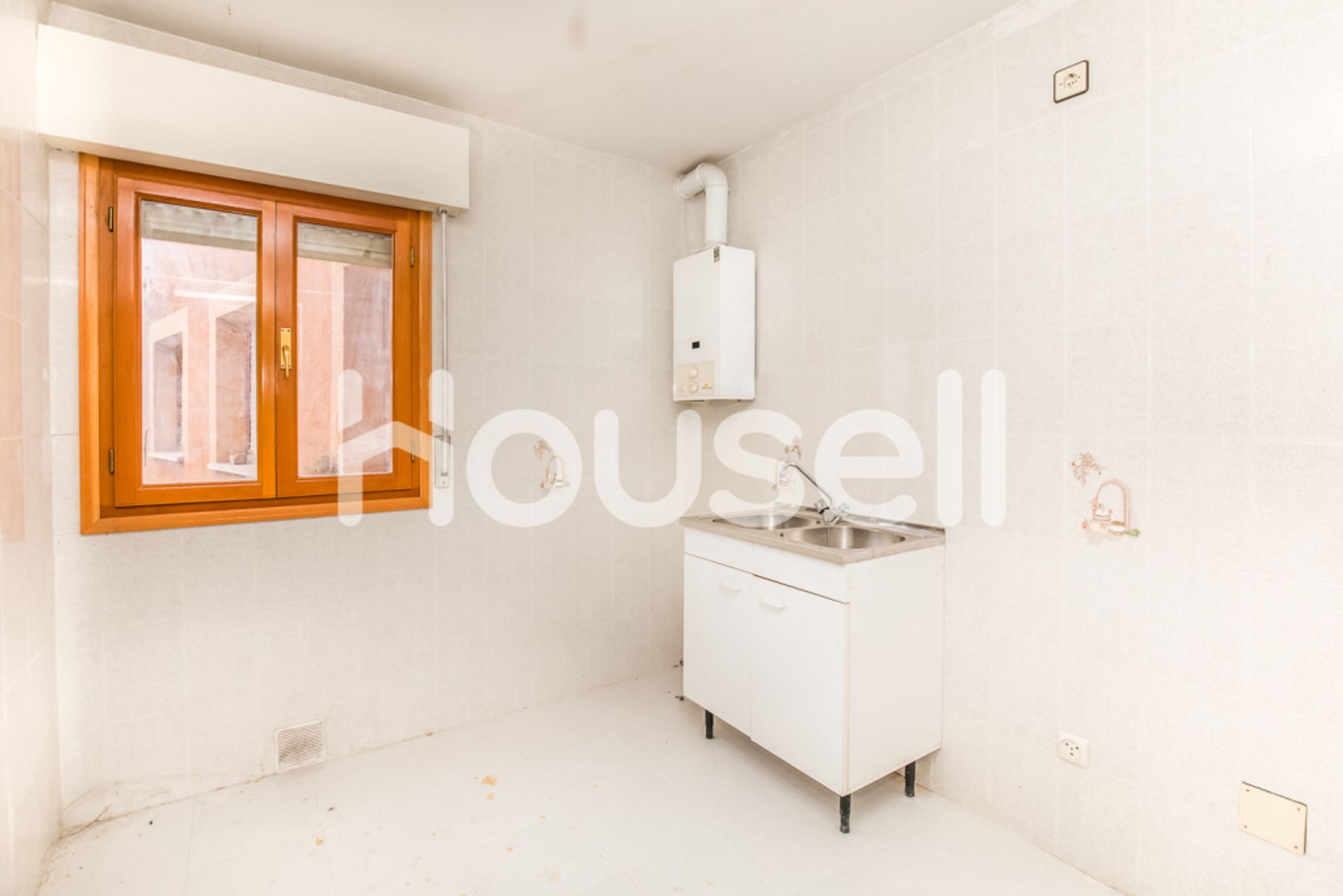 House in El Hoyo de Pinares, Castille-Leon 11521568