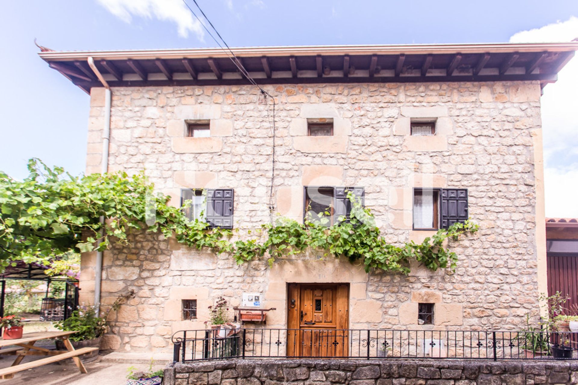 House in Frias, Castille-Leon 11521730