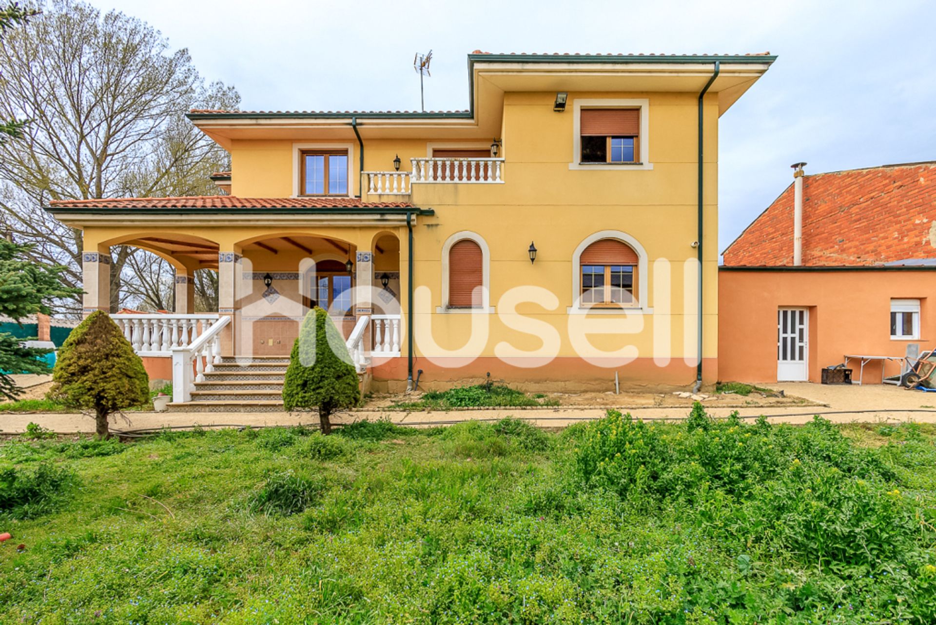 House in San Andres del Rabanedo, Castille-Leon 11521920