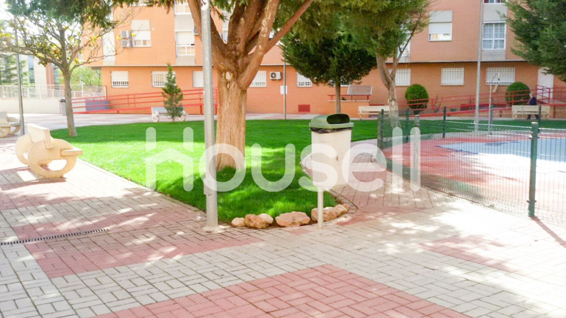 Condominium in Ciudad Real, Castilla-La Mancha 11522056