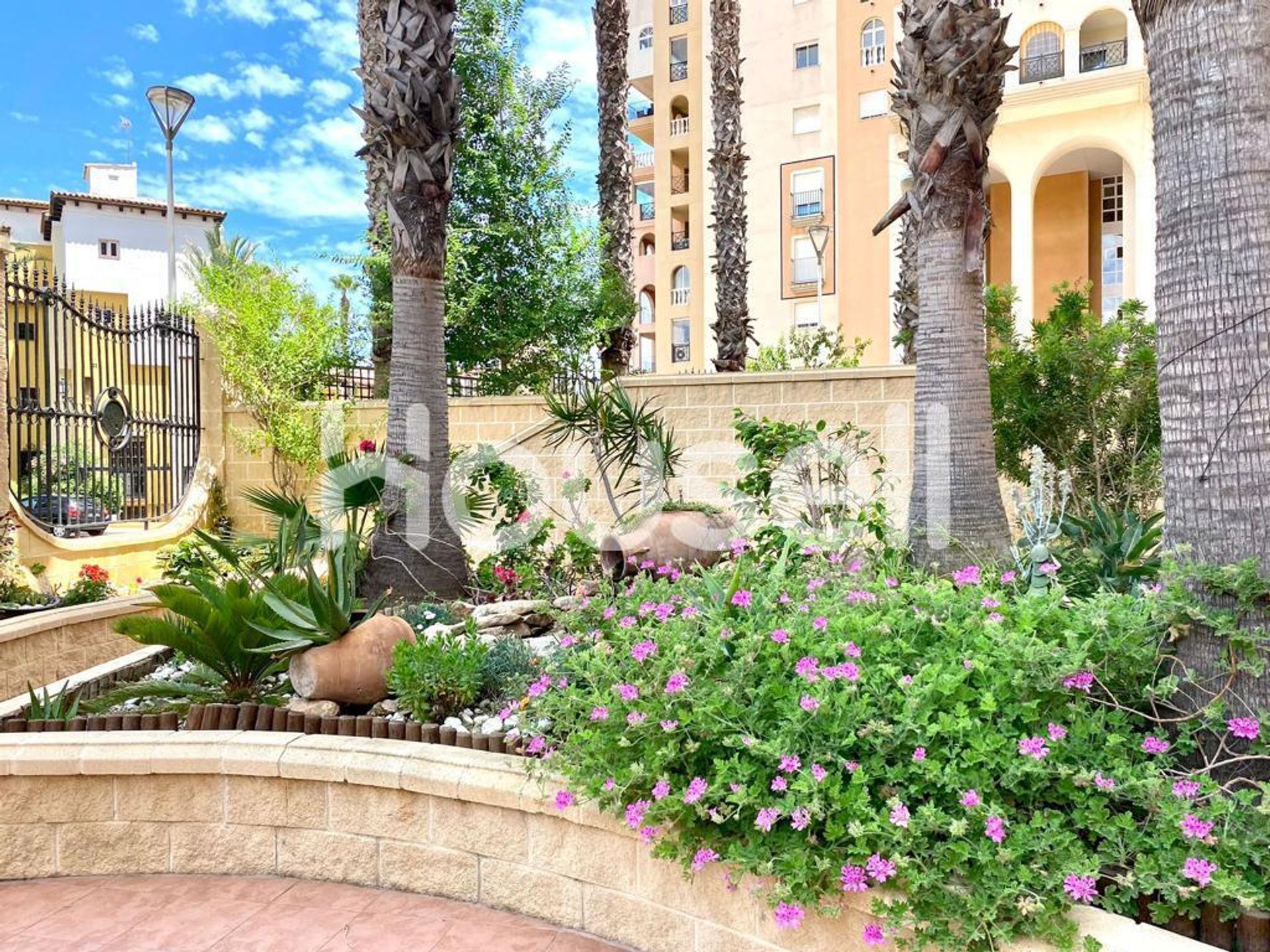 Condominium in Torrevieja, Comunidad Valenciana 11522347