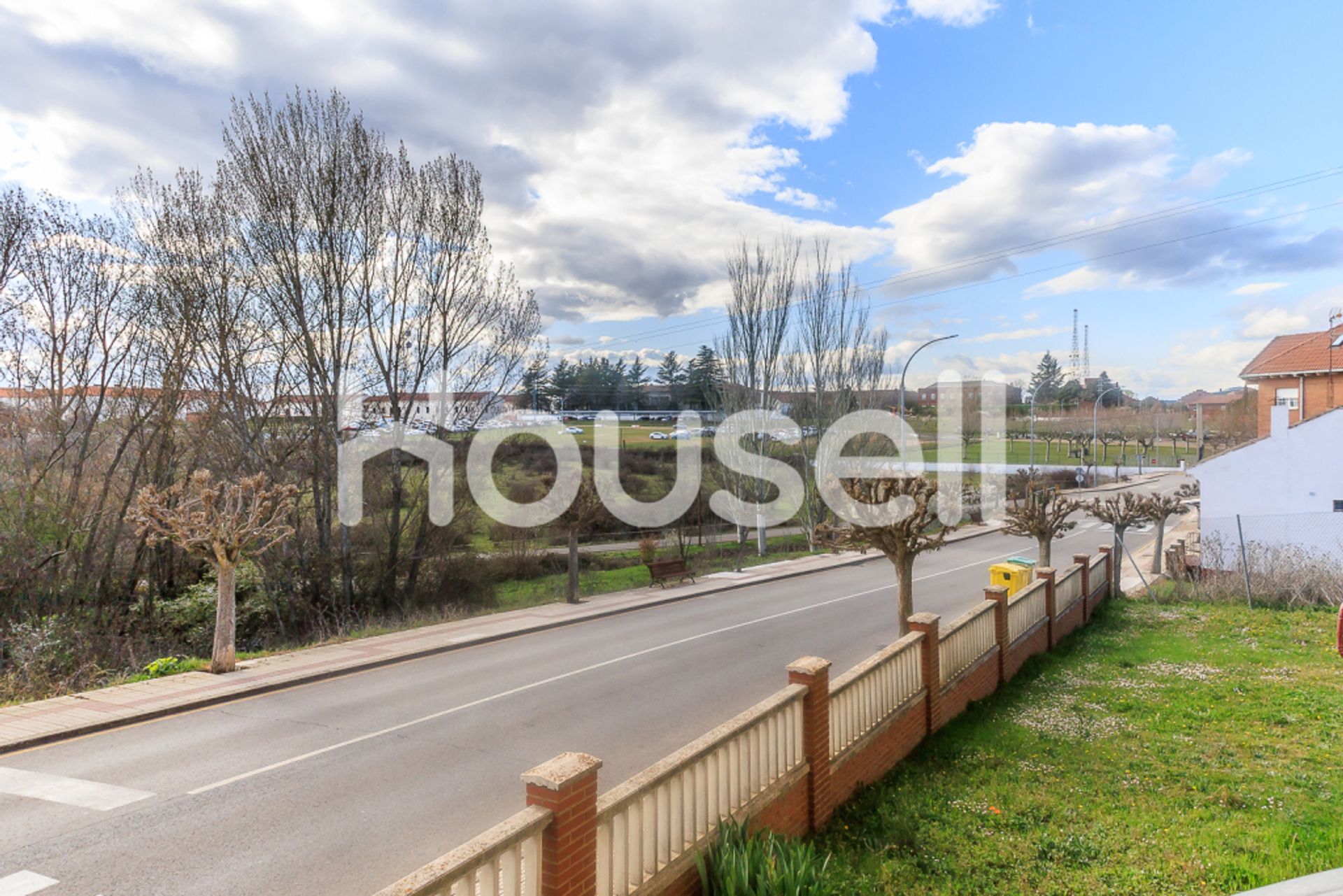 Condominium dans La Virgen del Camino, Castilla y León 11522548