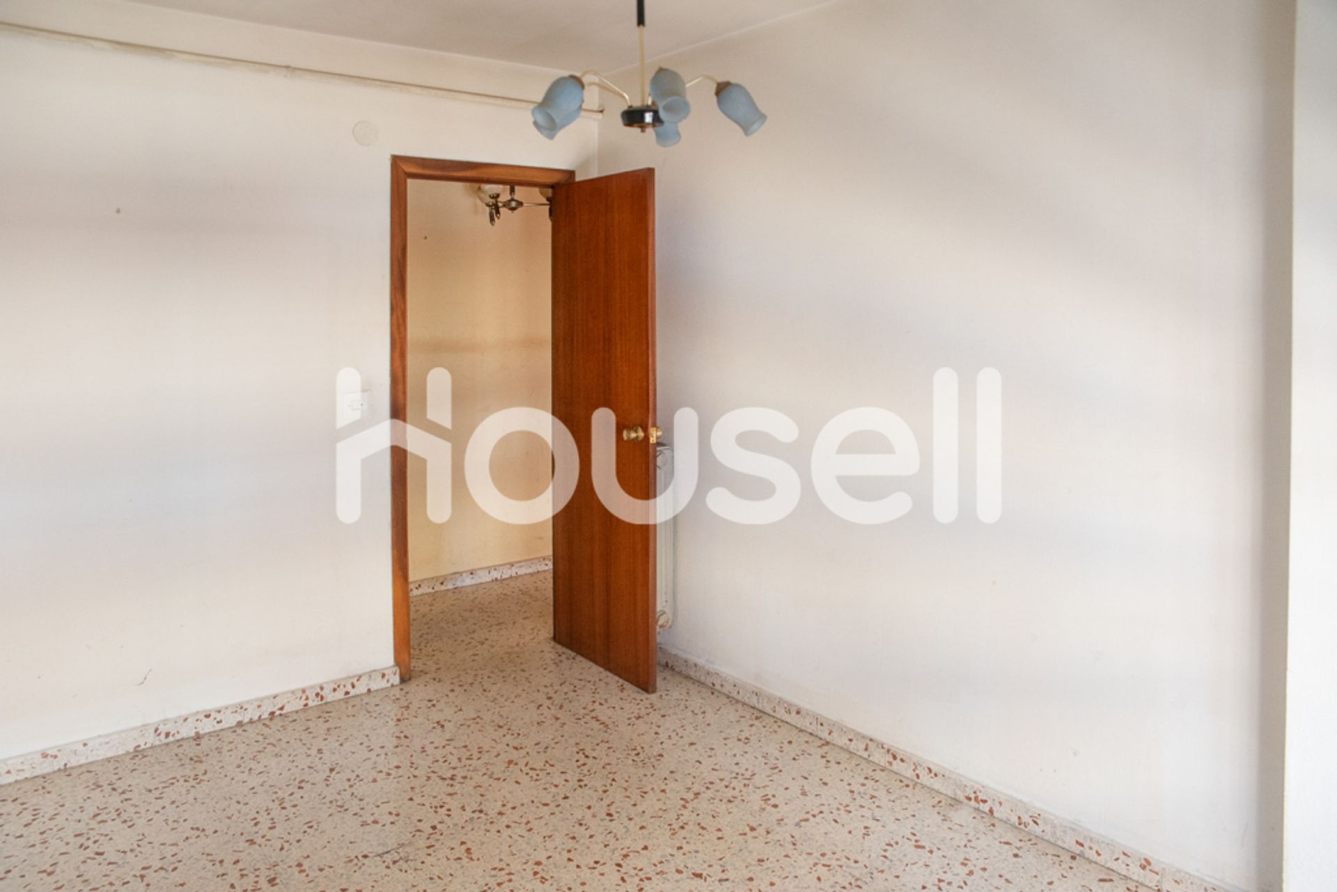 Condominium in Ponferrada, Castille-Leon 11522721