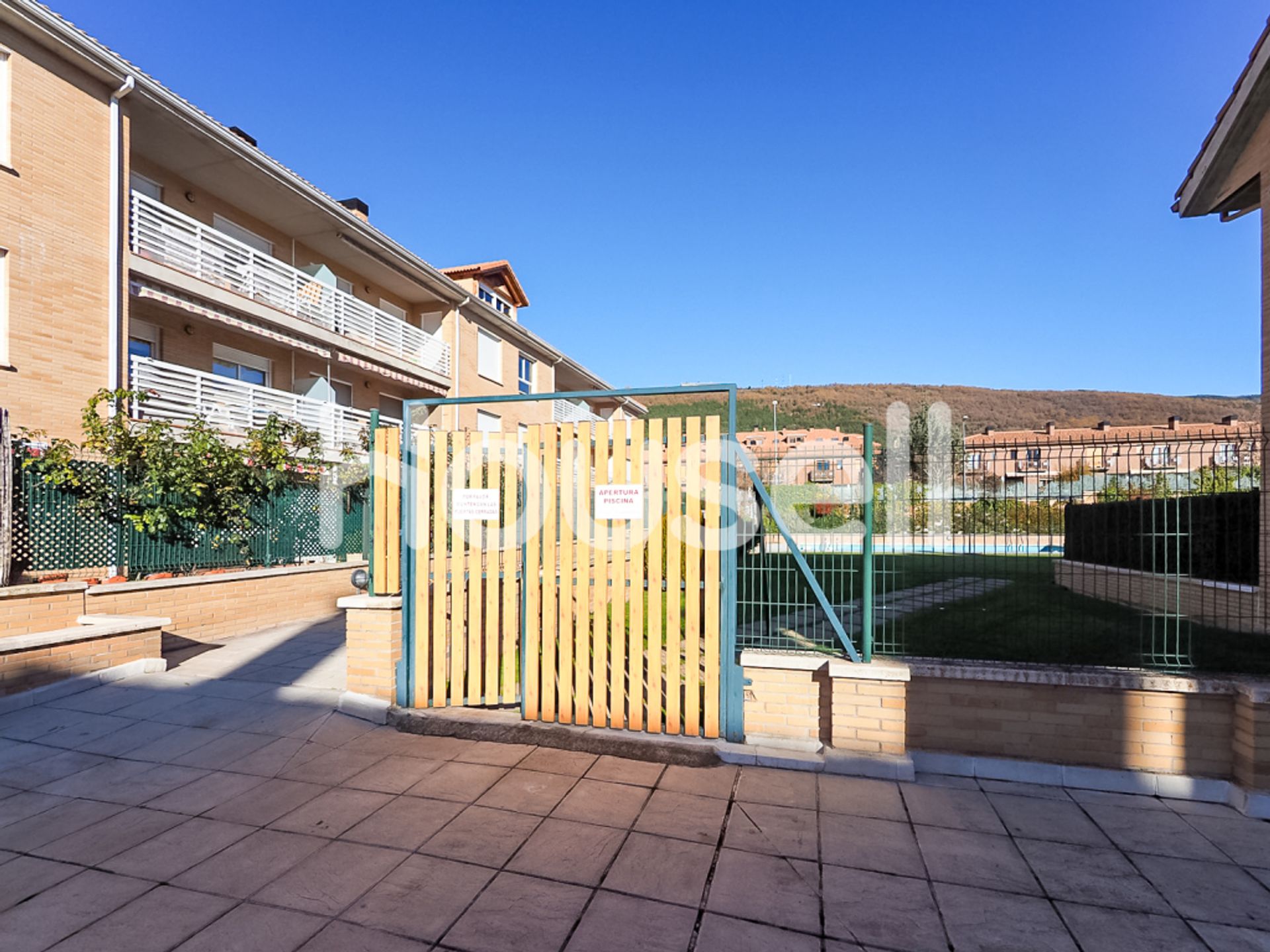 Condominium in Jaca, Aragón 11522830