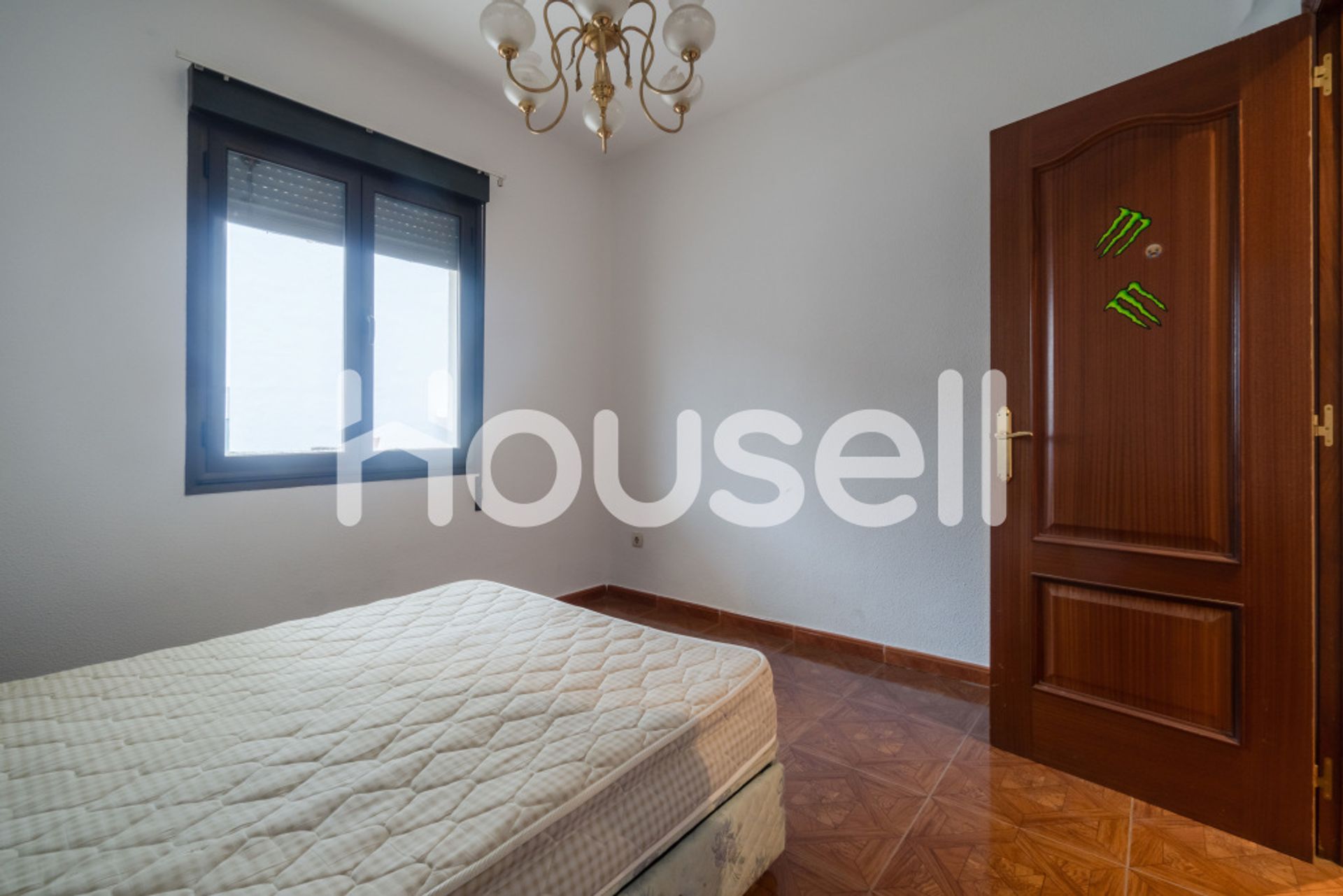 Condominium in Miranda de Ebro, Castille-Leon 11522875