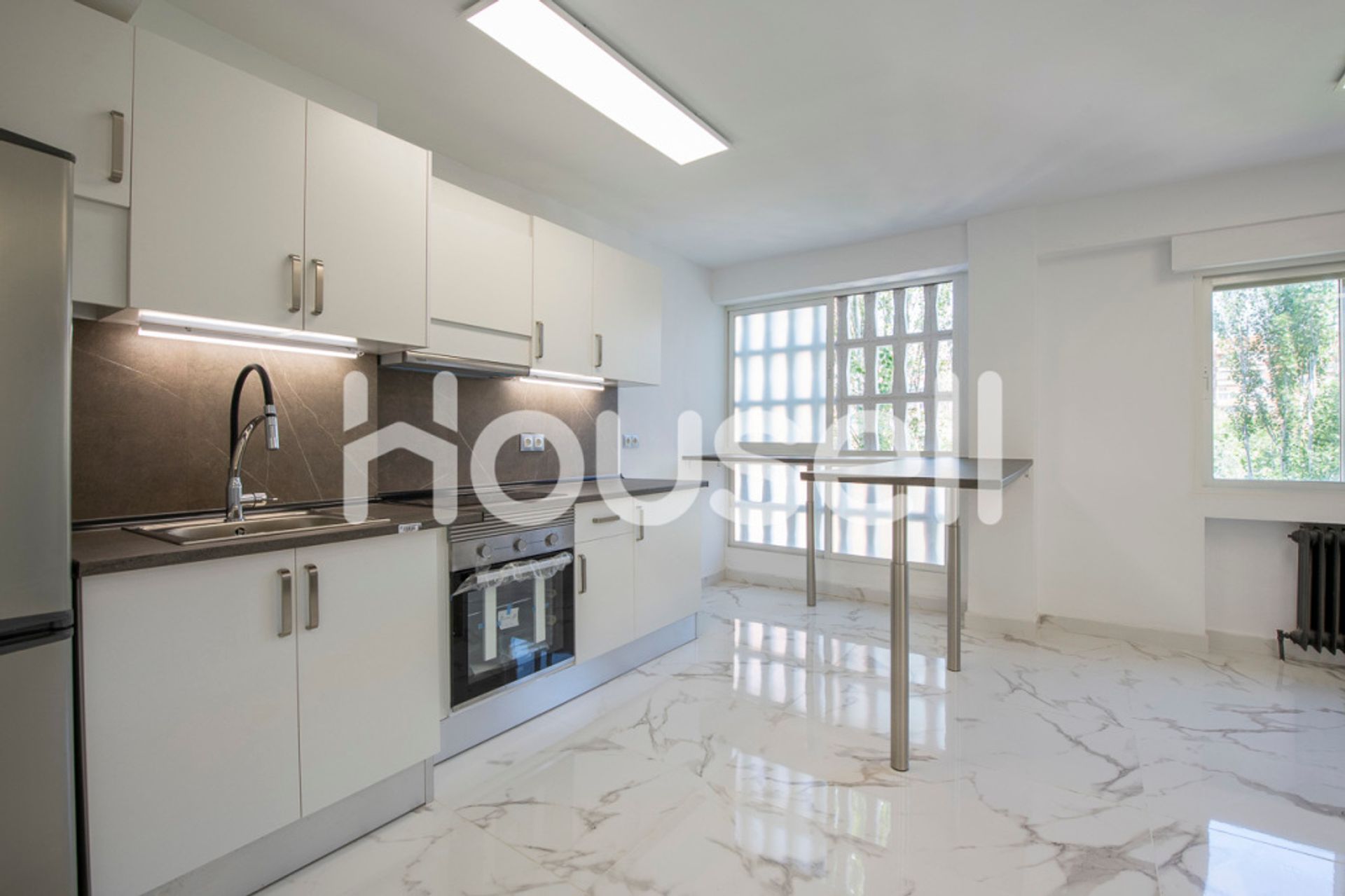 Condominium dans Móstoles, Comunidad de Madrid 11523070