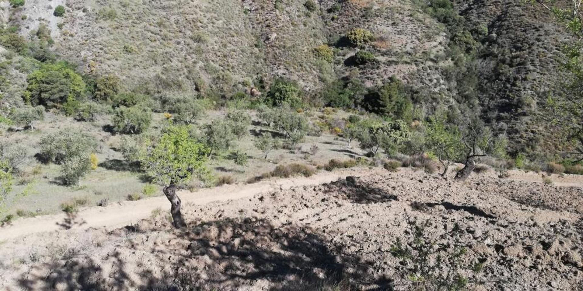 жилой дом в Pinos del Valle, Andalucía 11523555