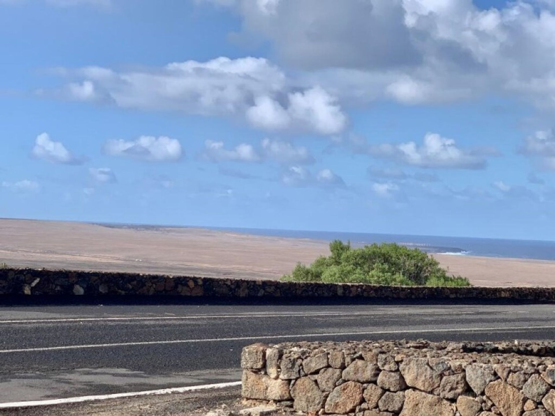 Terre dans Ouga, les îles Canaries 11523670