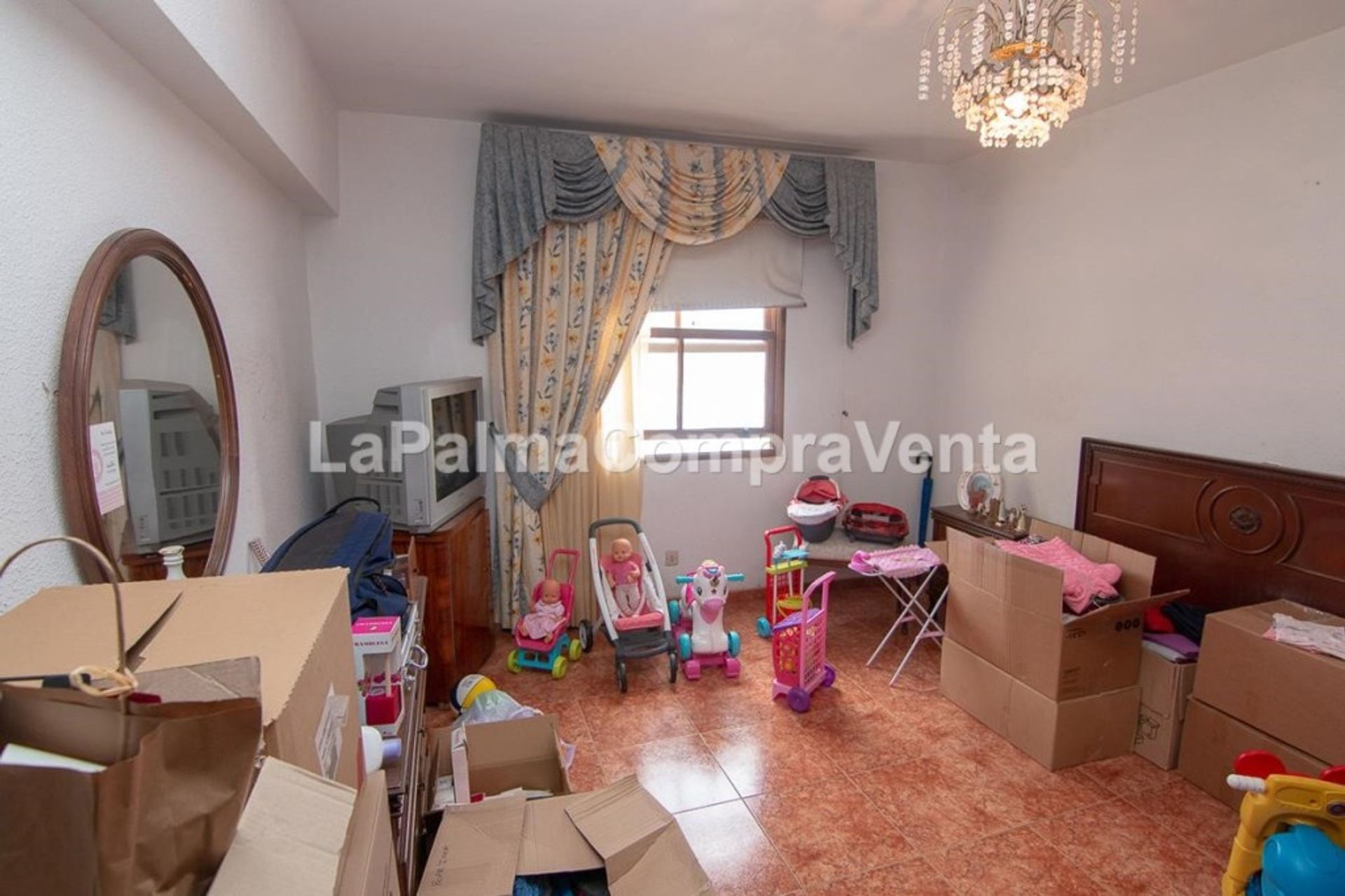 بيت في Santa Cruz de la Palma, Canarias 11523861