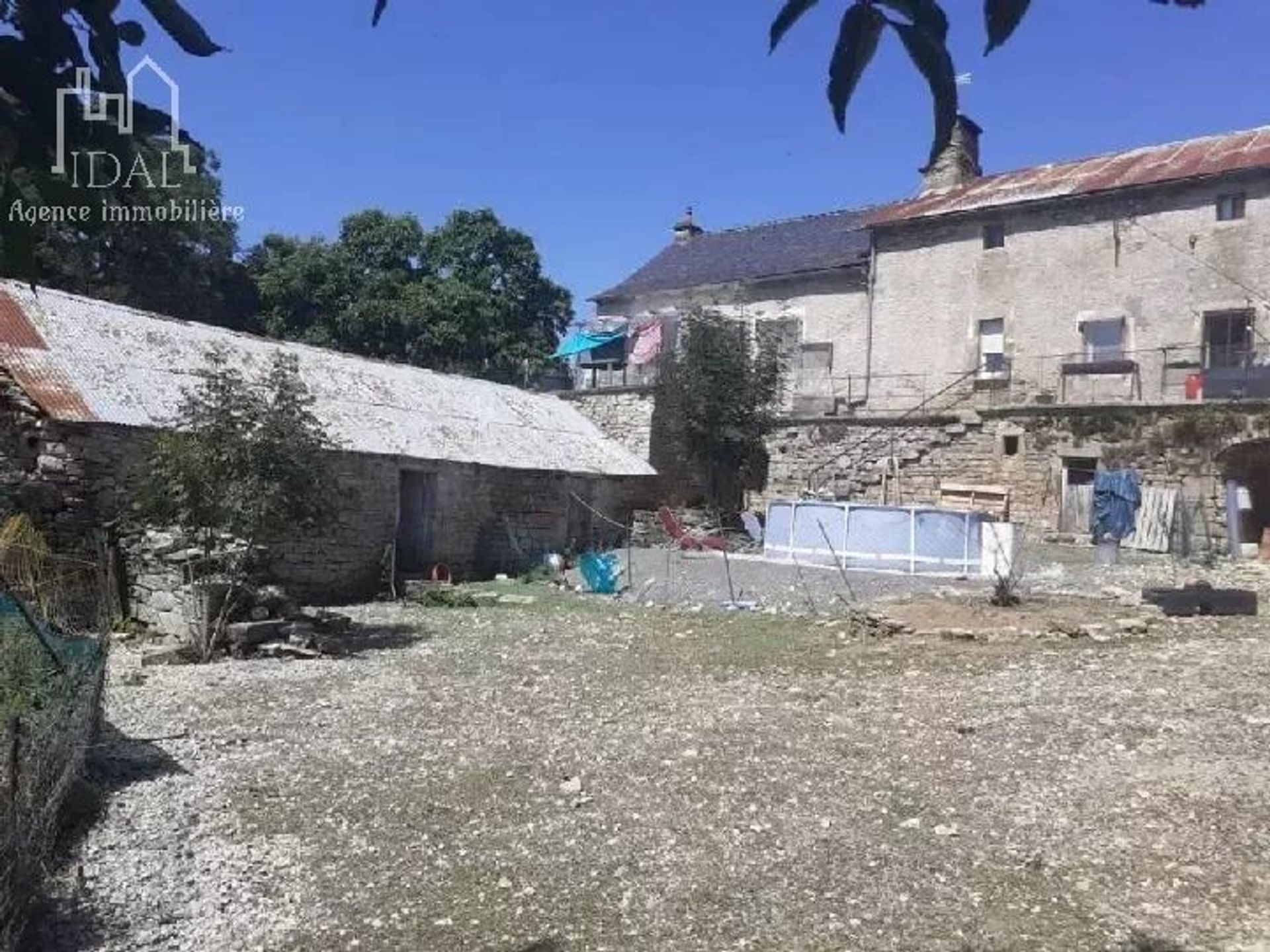 Rumah di Millau, Lozère 11523986