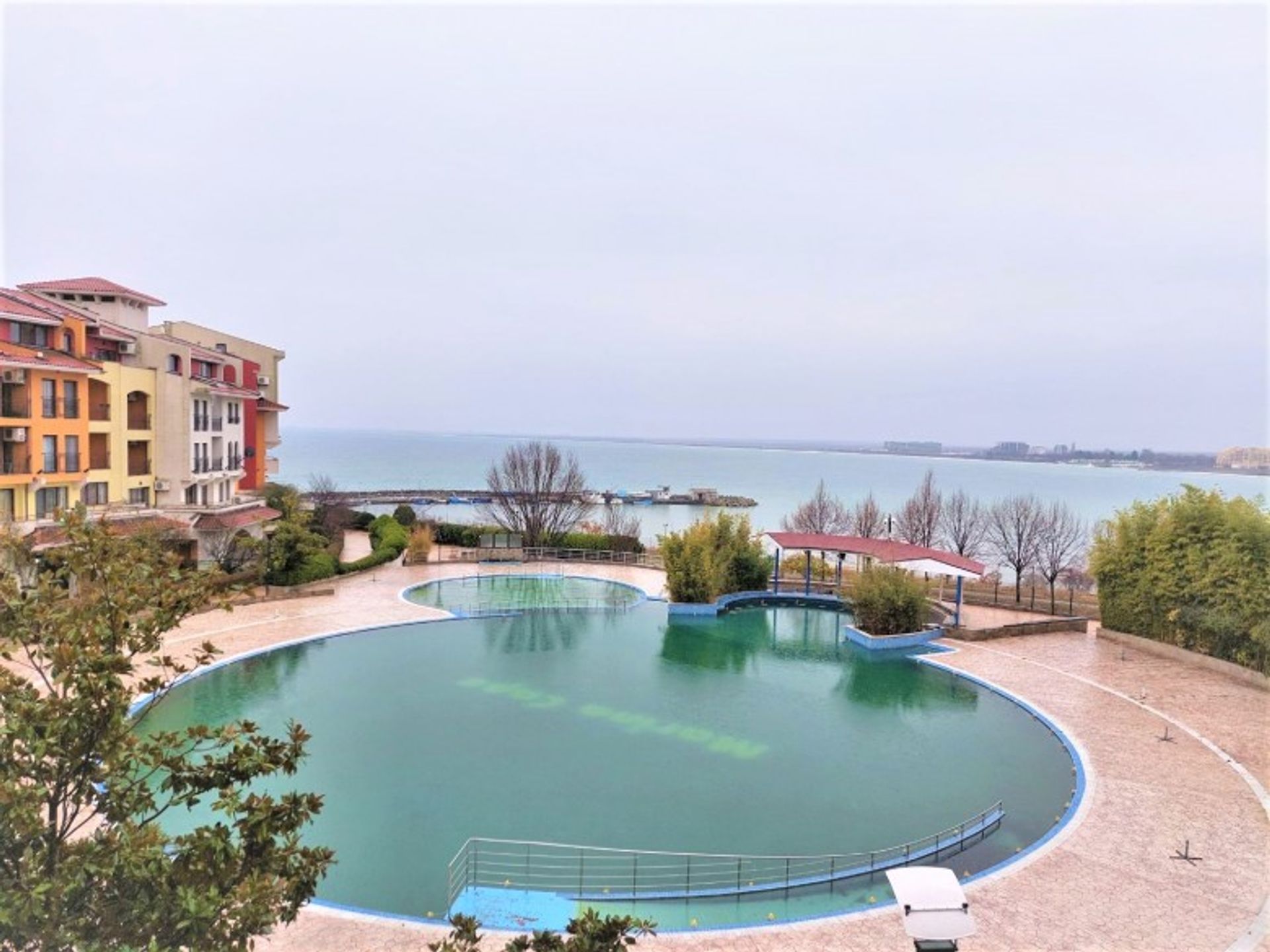 Condominio nel Aheloy, Burgas 11524416