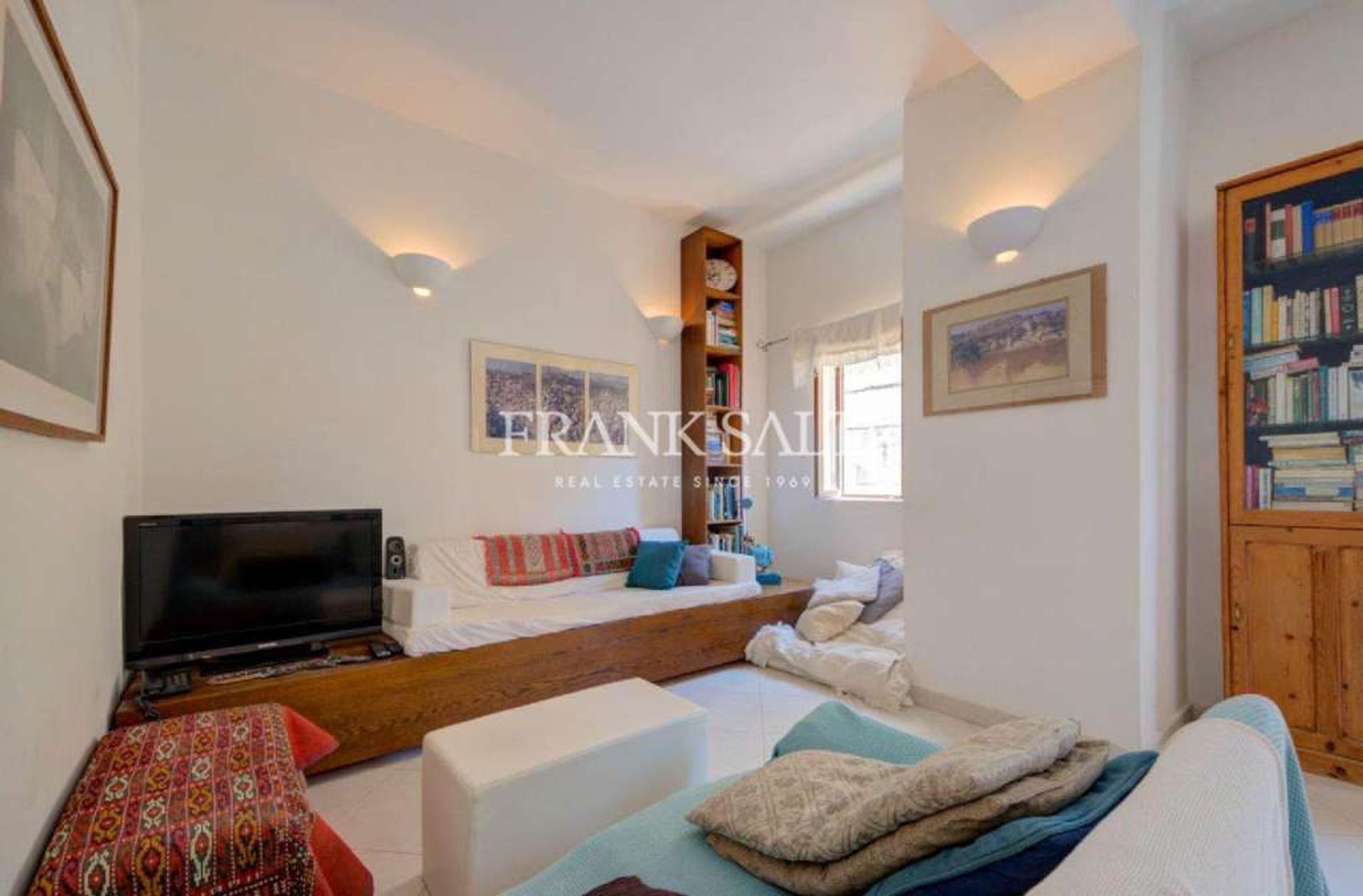 Condominium in San Giljan, San Giljan 11524481