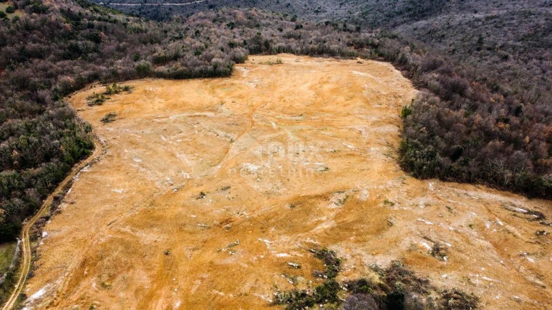 Земельные участки в Barban, Istarska Zupanija 11524710