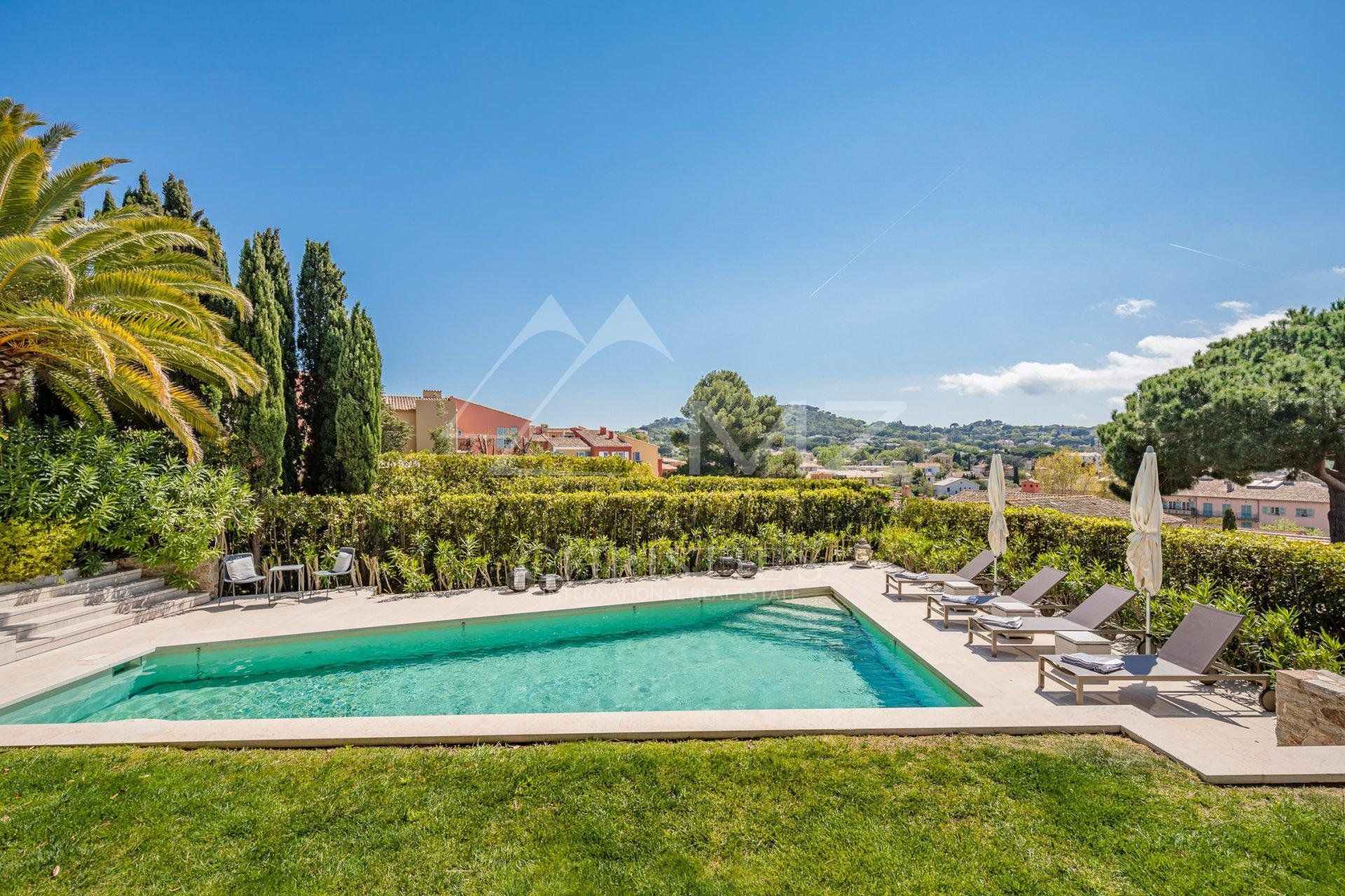 Hus i Saint-Tropez, Provence-Alpes-Cote d'Azur 11524772