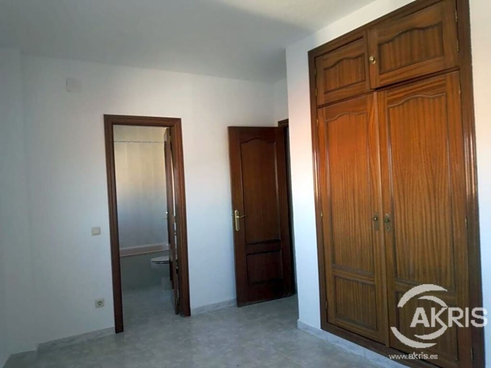 Condominium in Noblejas, Castilla-La Mancha 11524883