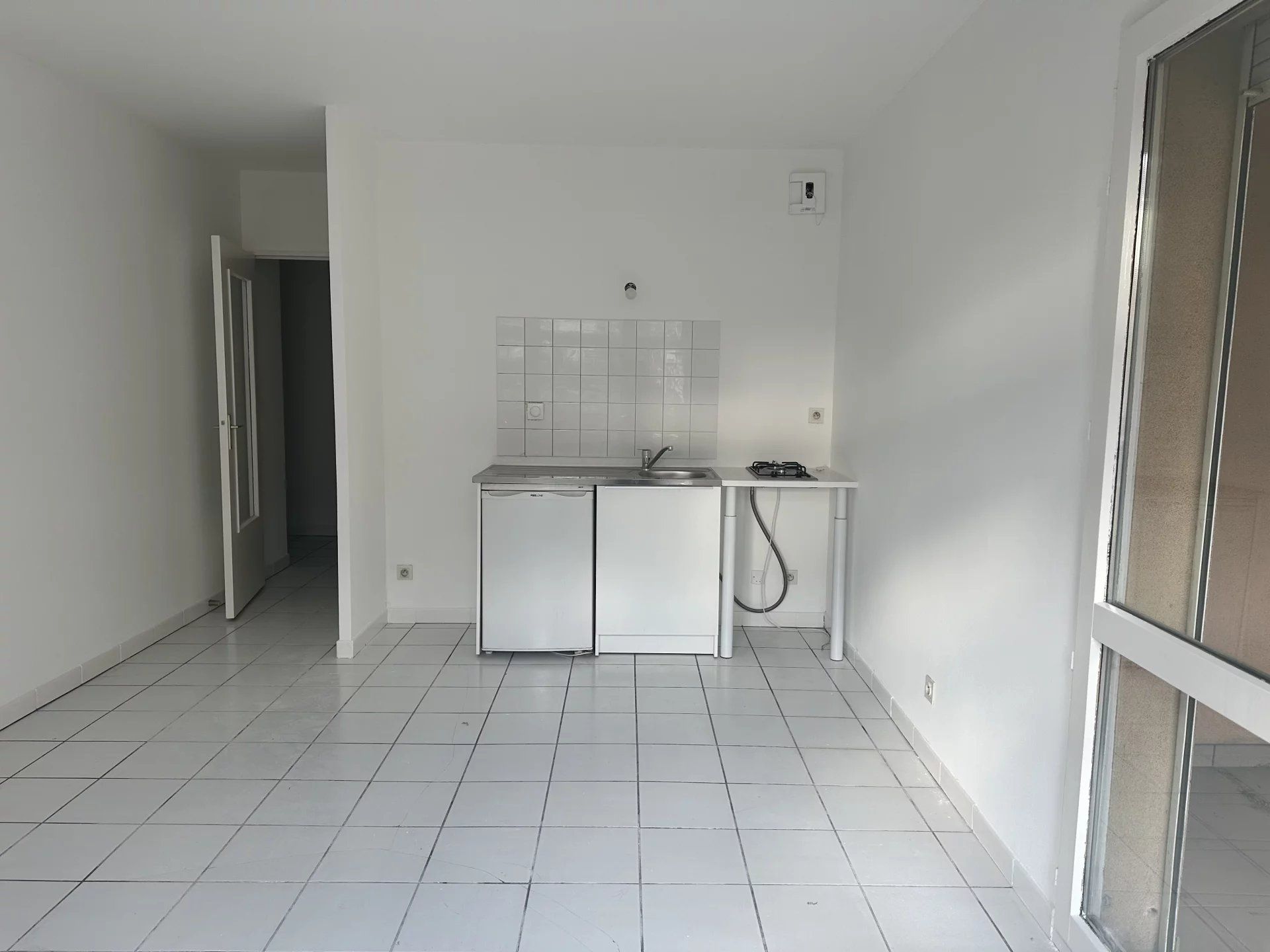 Condominium in Vienne, Auvergne-Rhone-Alpes 11525364