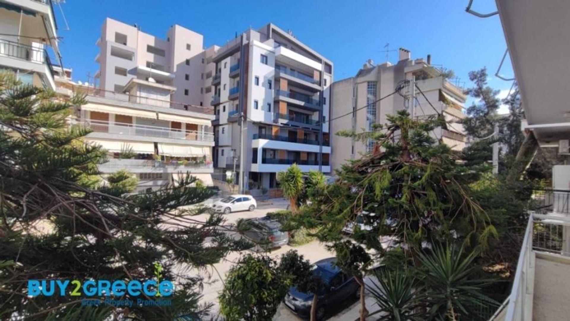 Condominium in Alimos,  11526384