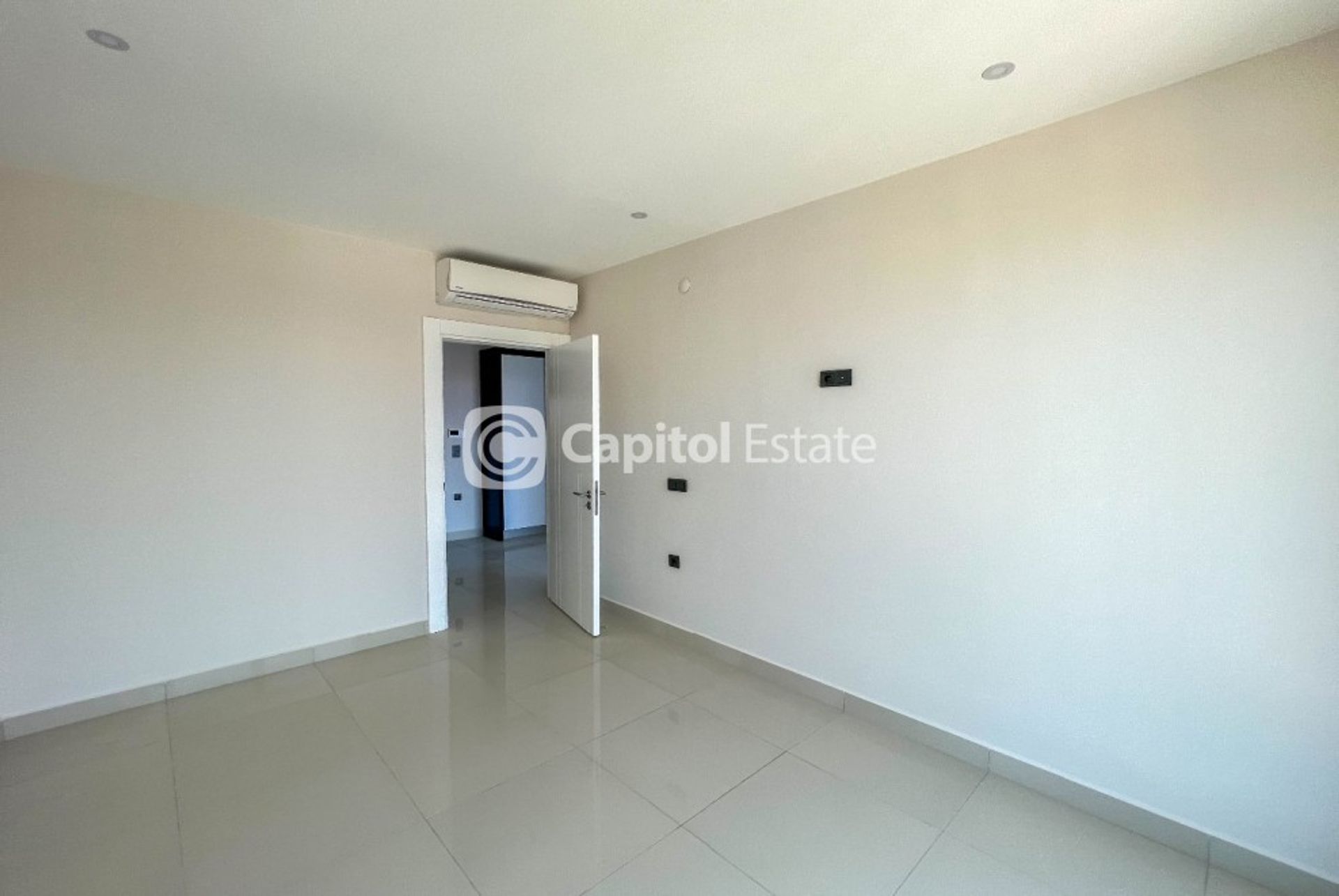 Condominium dans Mahmutlar, Antalya 11526747