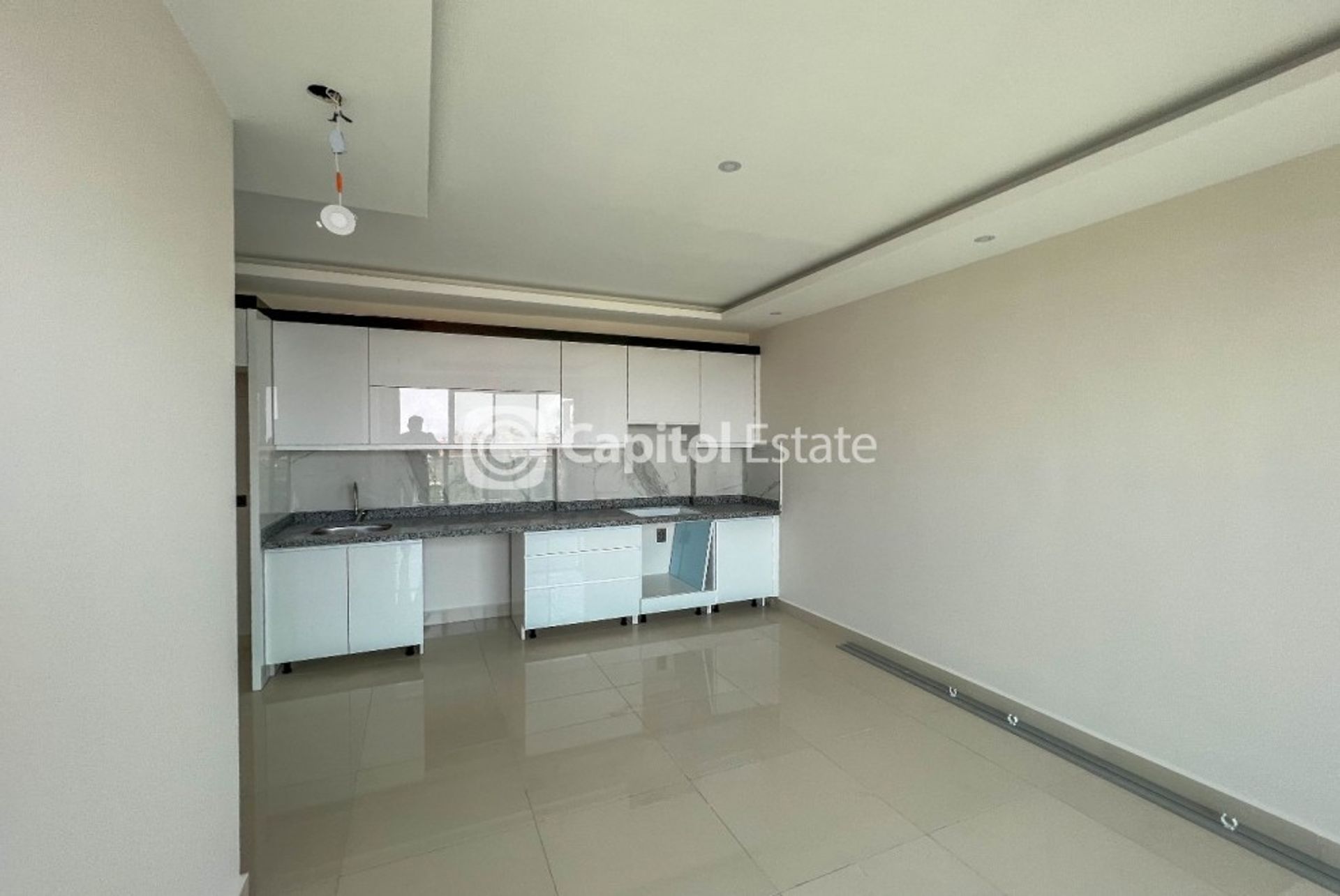 Condominium dans Mahmutlar, Antalya 11526747