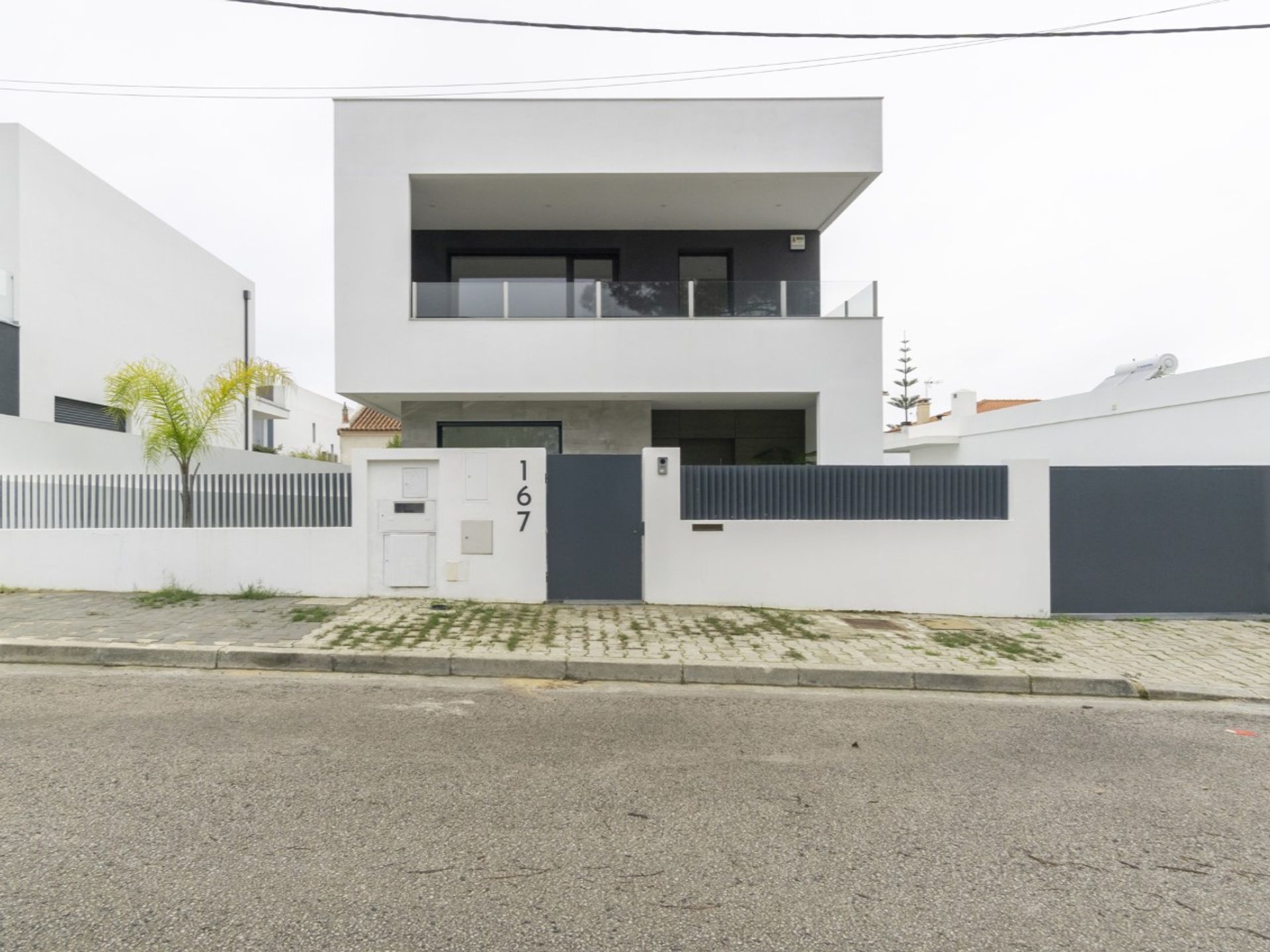 Huis in Corroios, Avenida Quinta de Valadares 11526999