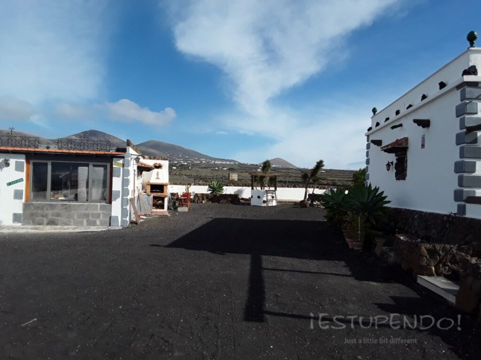 Casa nel Barriada Meadero de la Reina, Andalucía 11528214