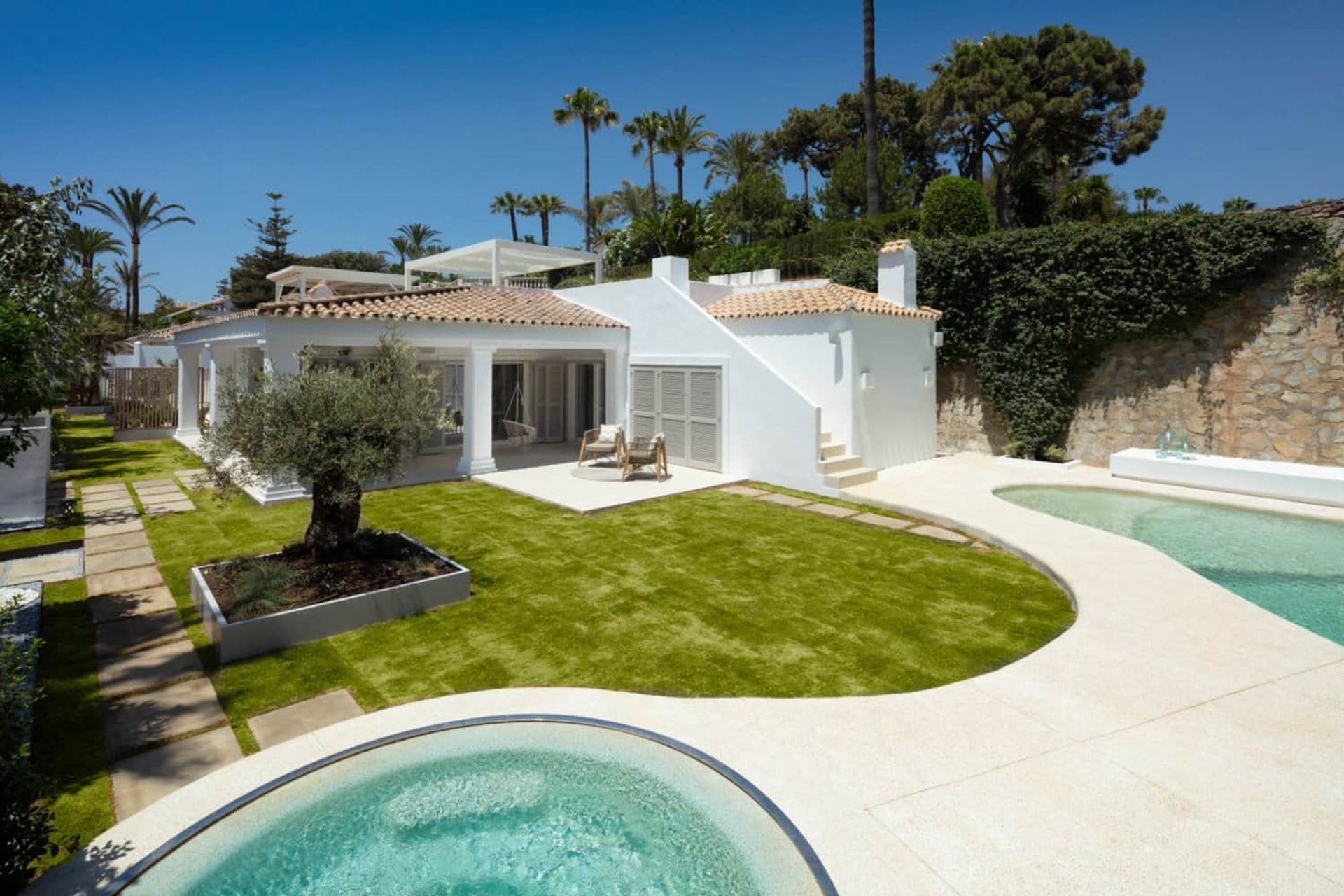 House in Marbella, Andalusia 11528963