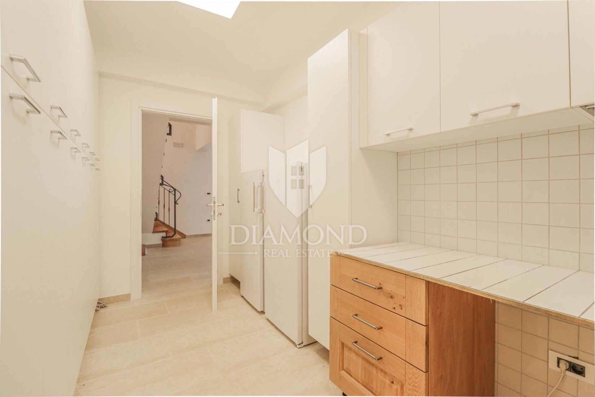 Condominio nel Umag, Istarska Zupanija 11530983