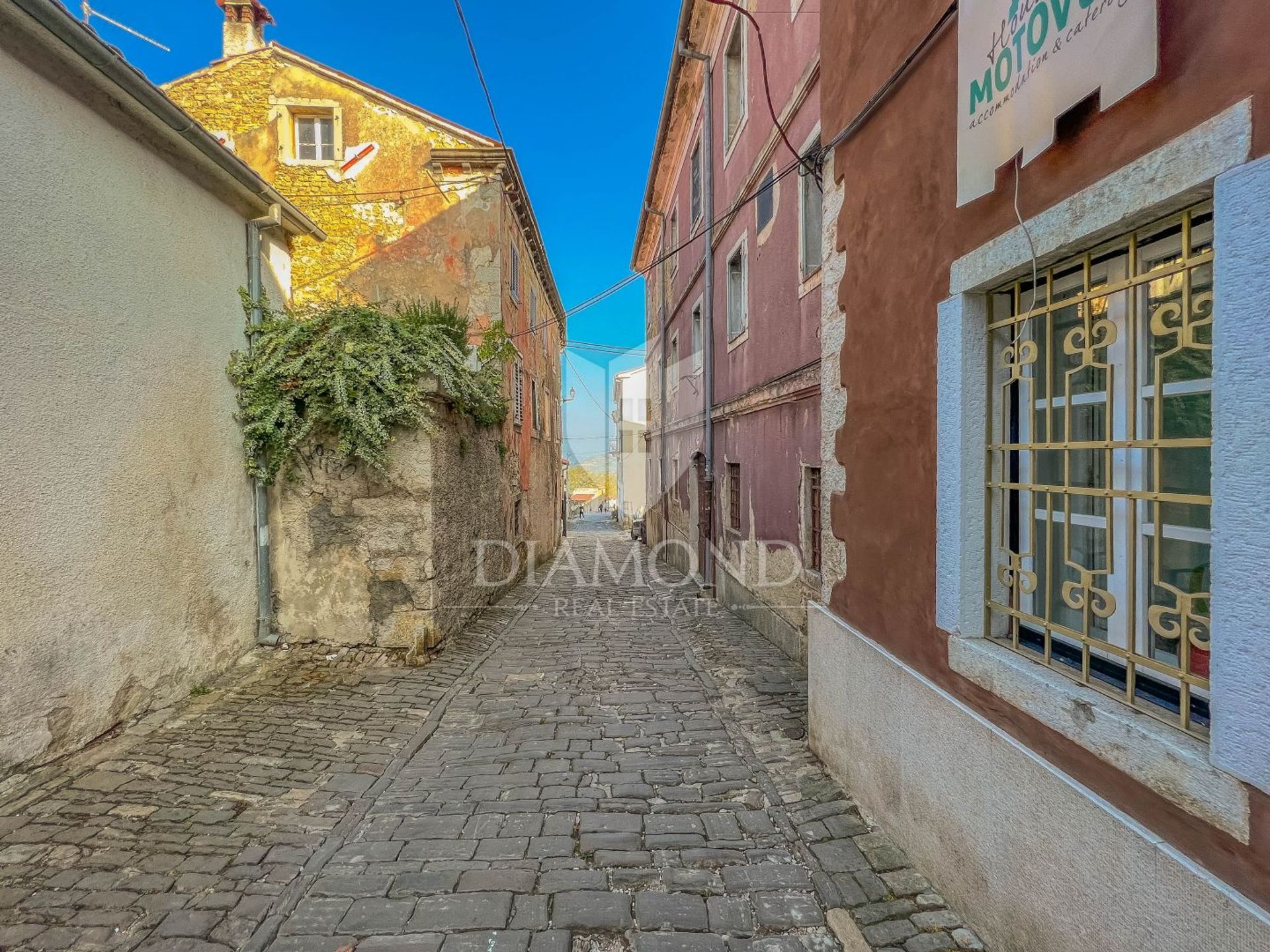 بيت في Motovun, Istria County 11531100