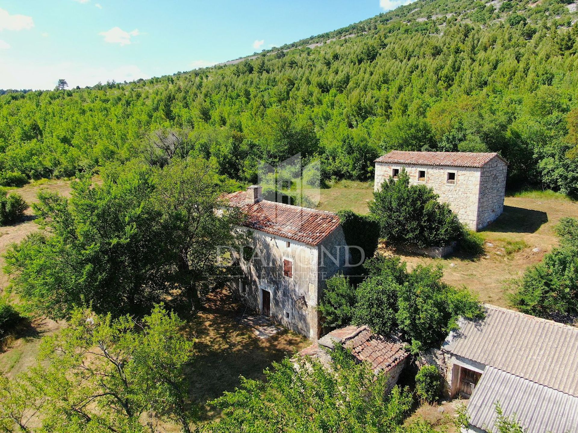 Hus i Kršan, Istria County 11531792