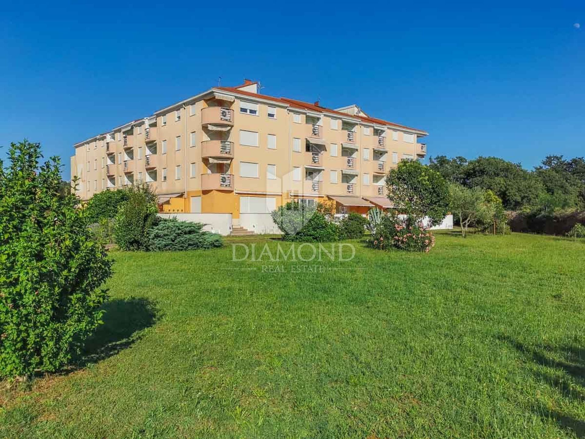 Condominium dans Monterol, Istria County 11532349