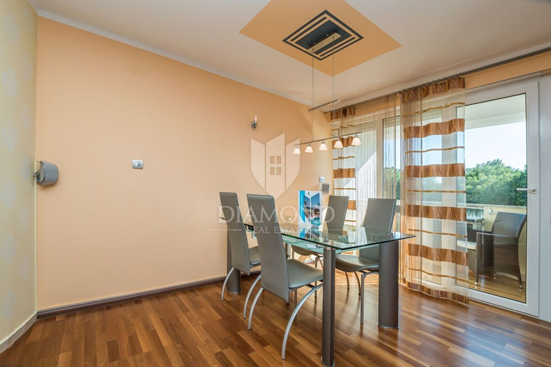 Condominium dans Monterol, Istria County 11532349