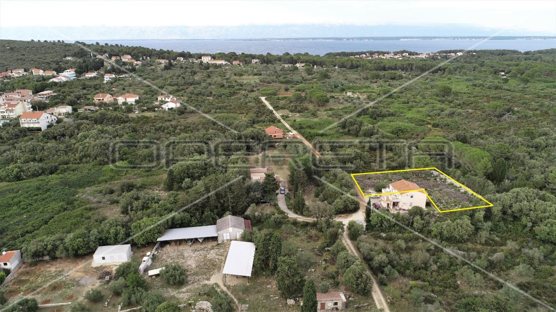 Land in Donje Petrcane, Zadarska Zupanija 11534346