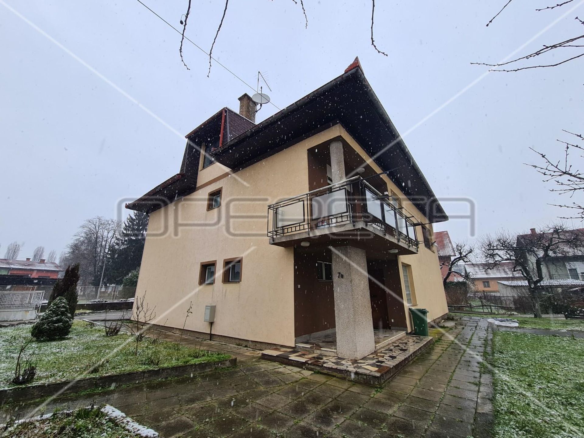 Hus i Karlovac, Karlovačka županija 11534519