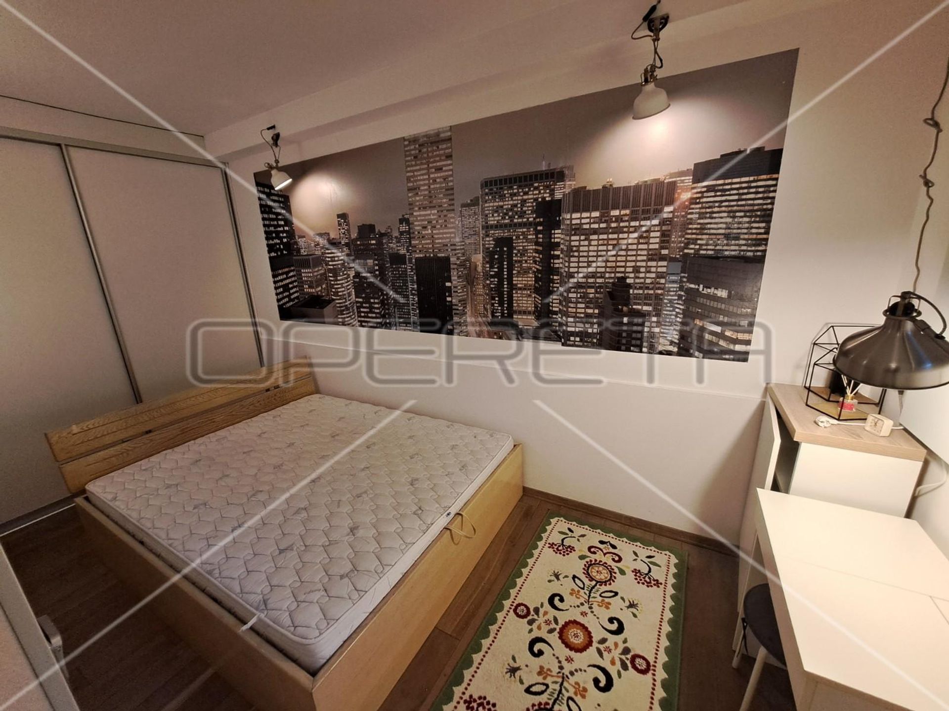 Yang lain dalam Gracani, Zagreb, Grad 11534720