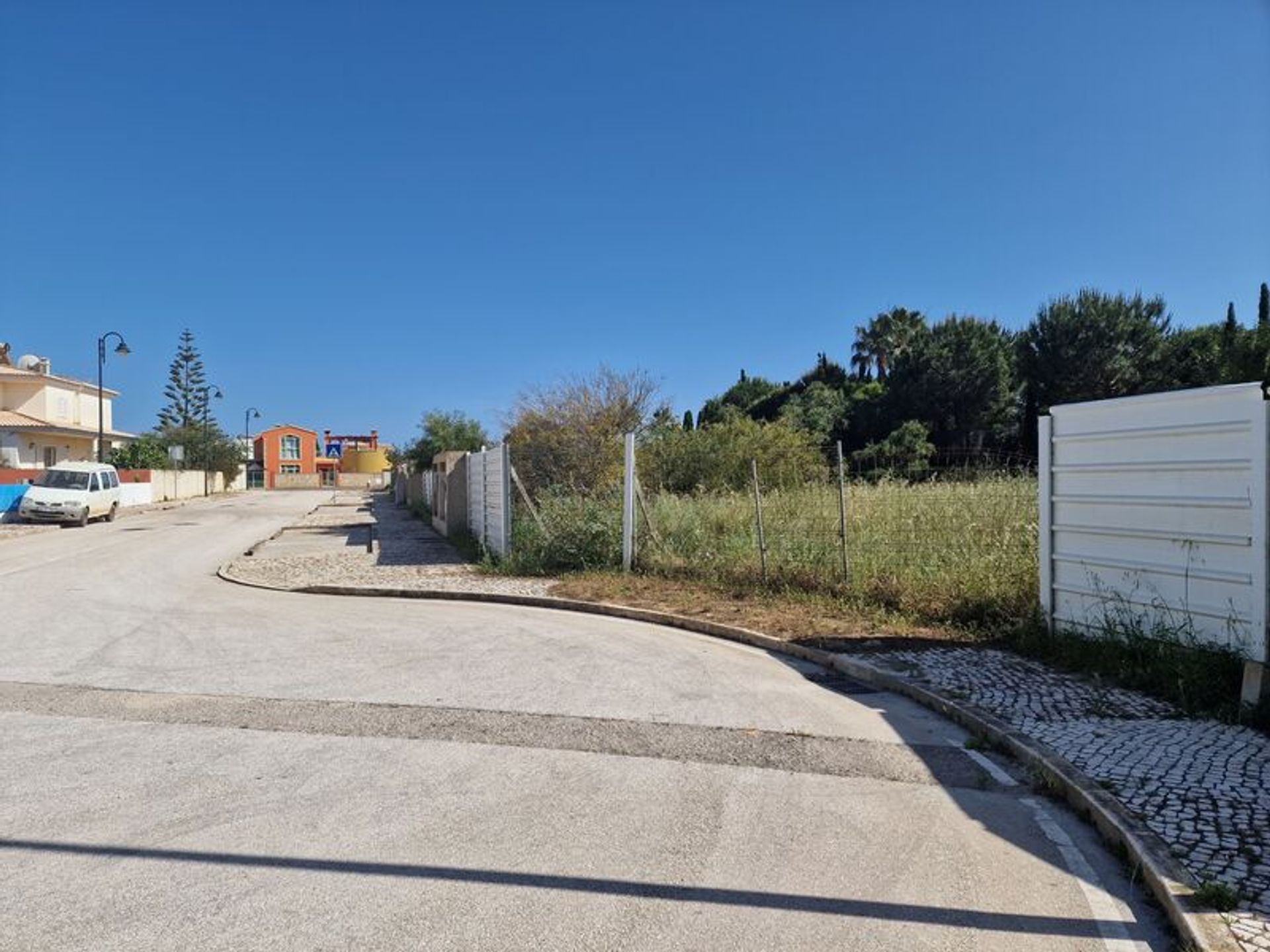 Land in Lagos, Faro District 11535598