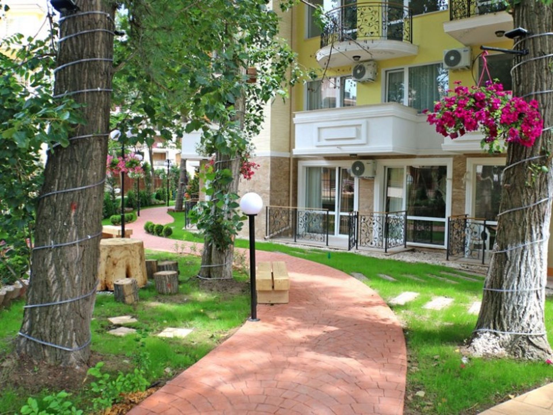 Condominium in , Burgas 11536337