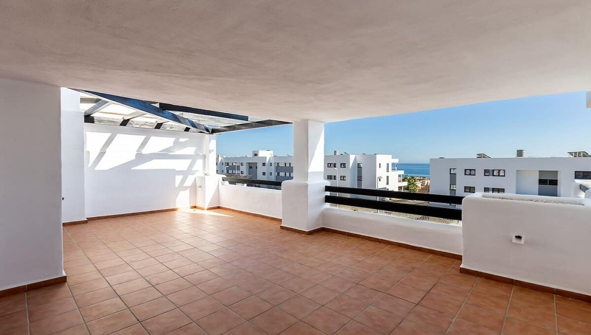 Condominium in Casares, Andalucía 11536401