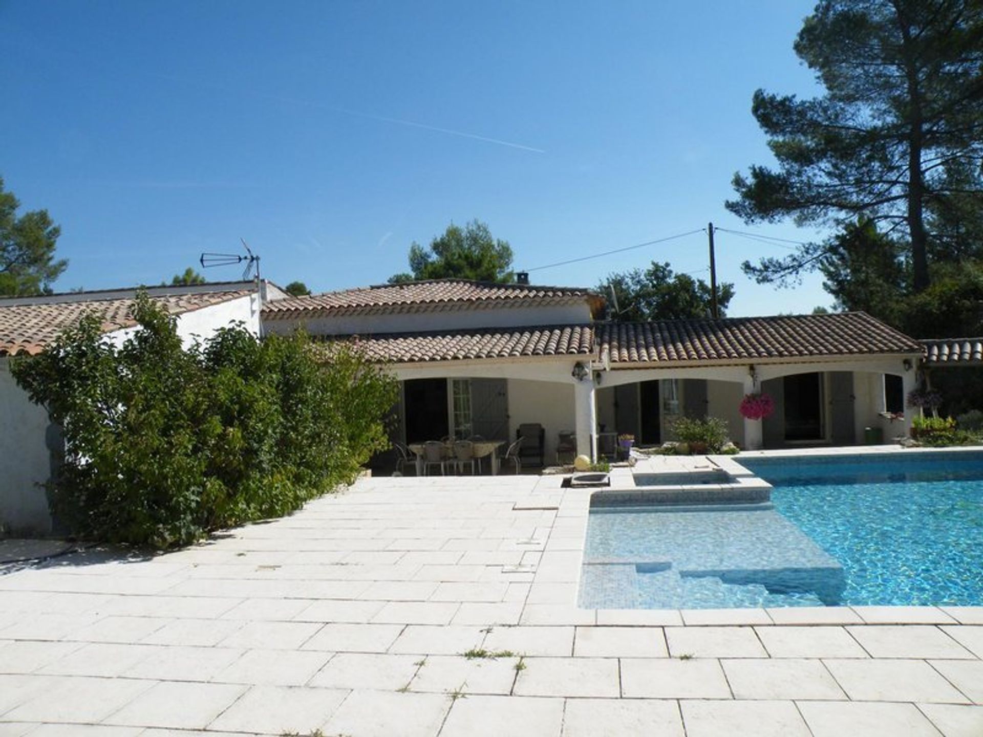 Residenziale nel Tourrettes, Var 11536576