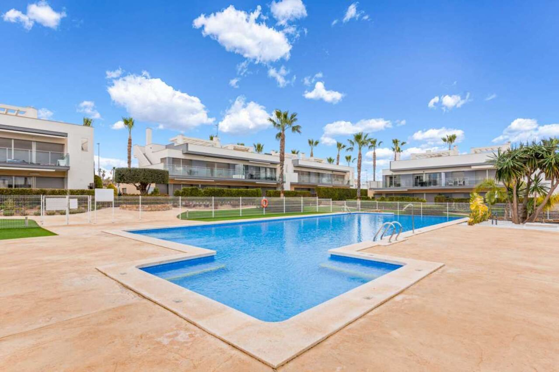 Condominium in Benejuzar, Valencia 11537148