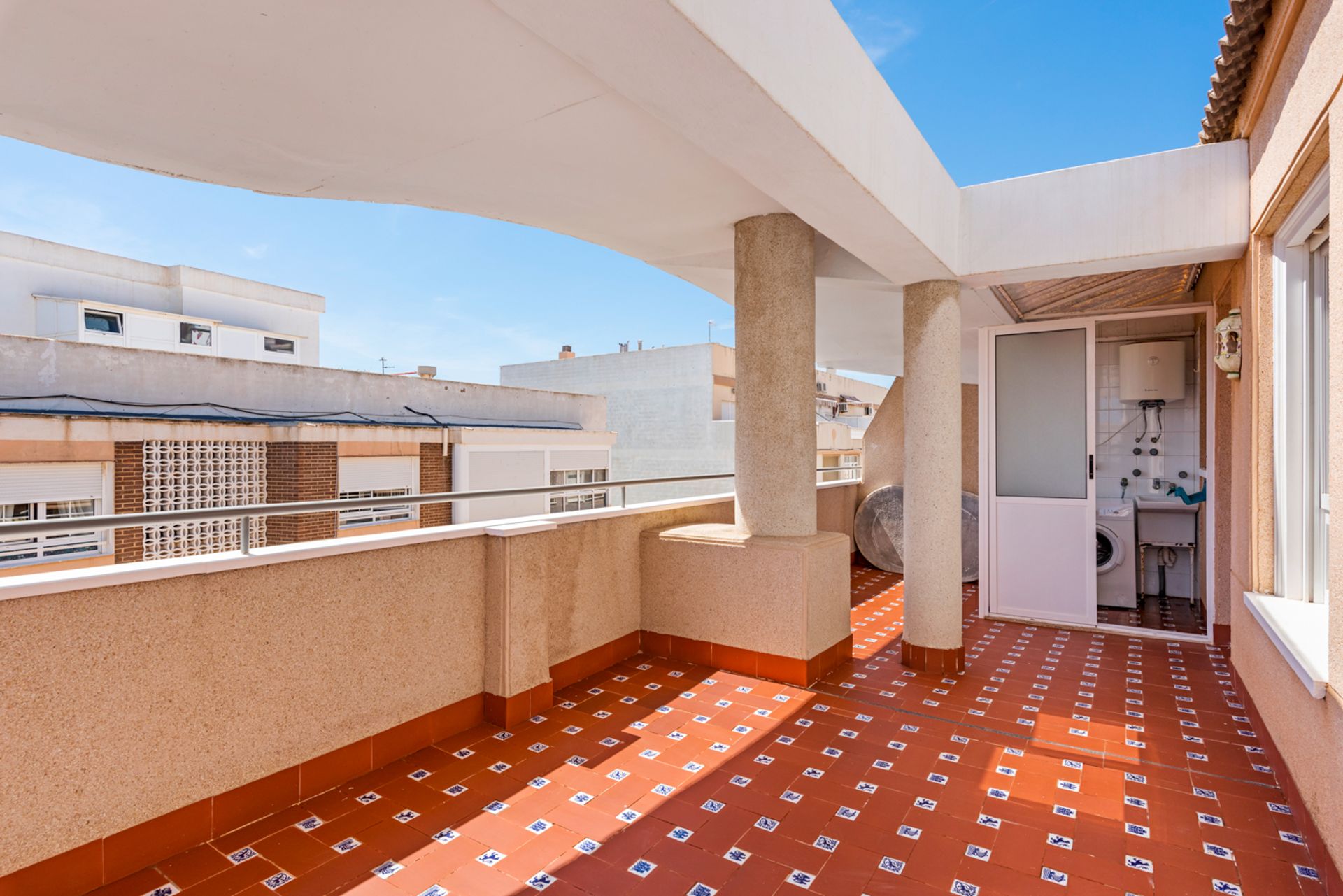 Osakehuoneisto sisään Torrevieja, Valencia 11537167