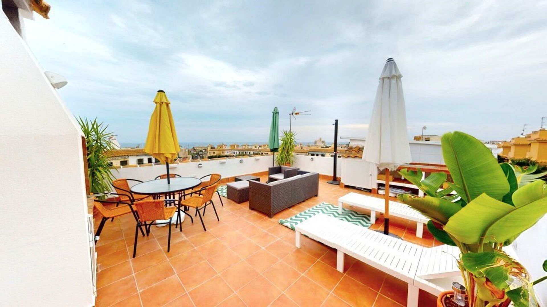 Condominium dans Torrevieja, Valence 11537427