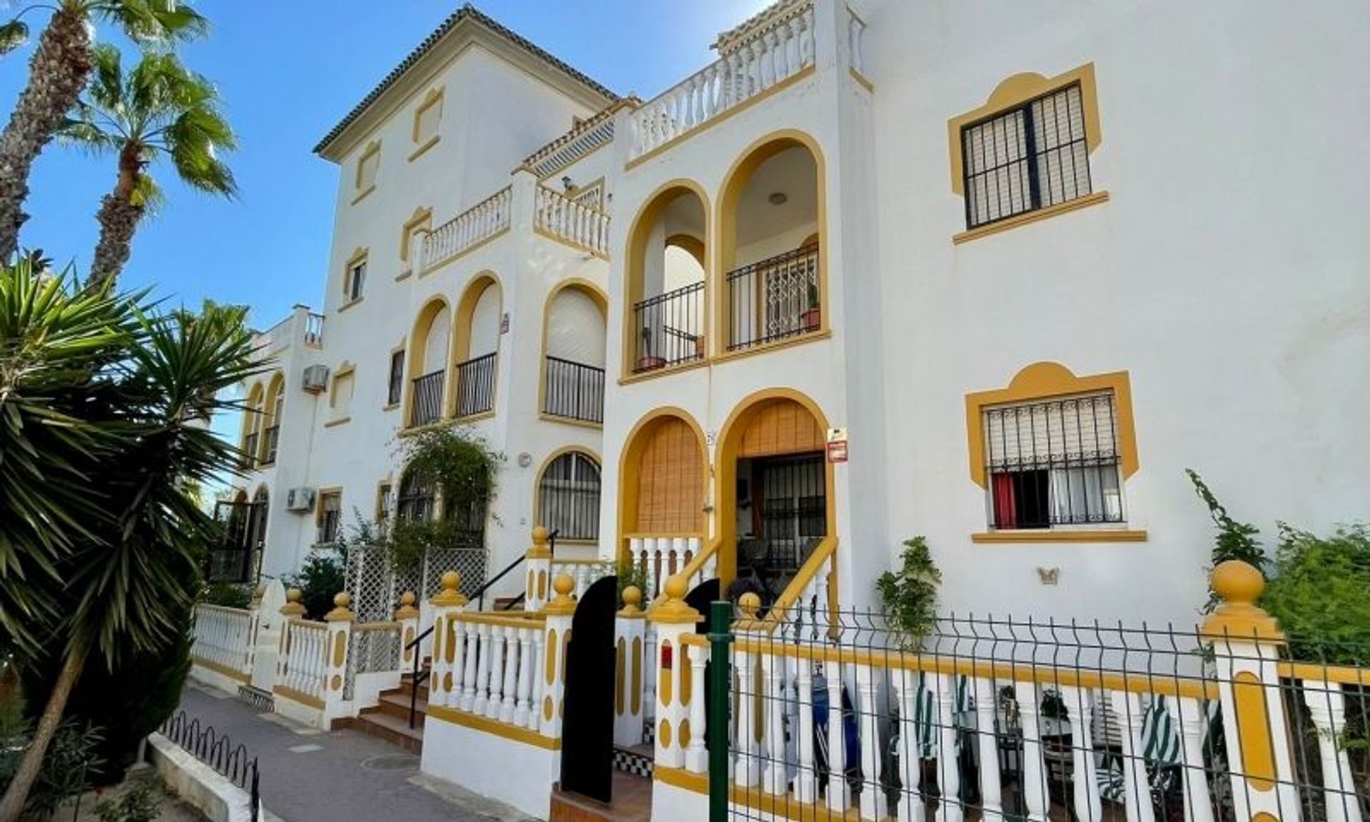 सम्मिलित में Torrevieja, Valencian Community 11537450